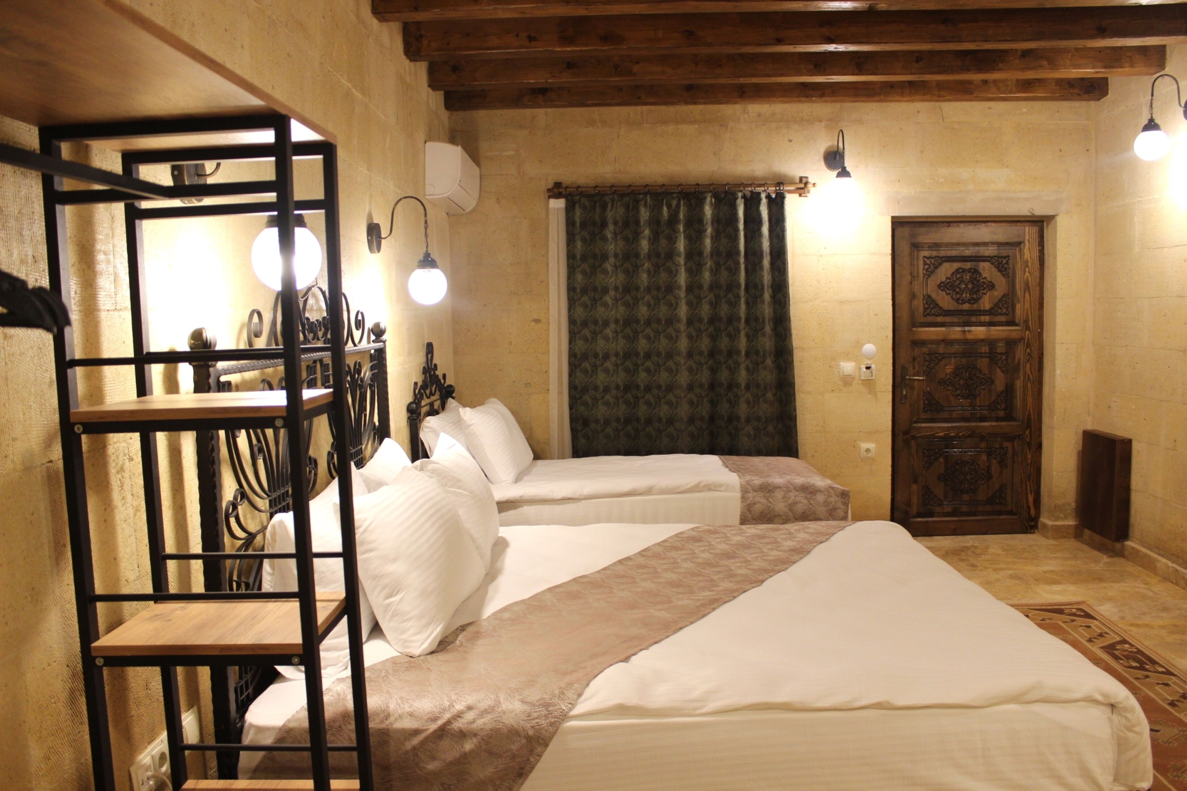 Kayra cave suites