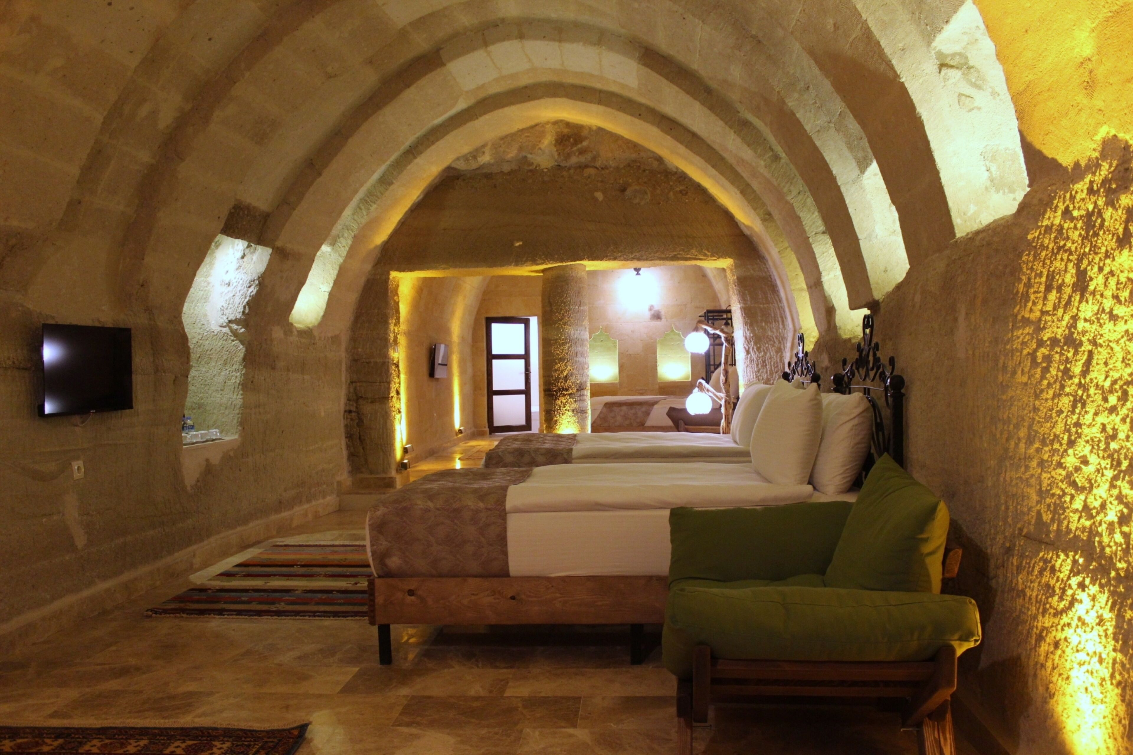 Kayra cave suites