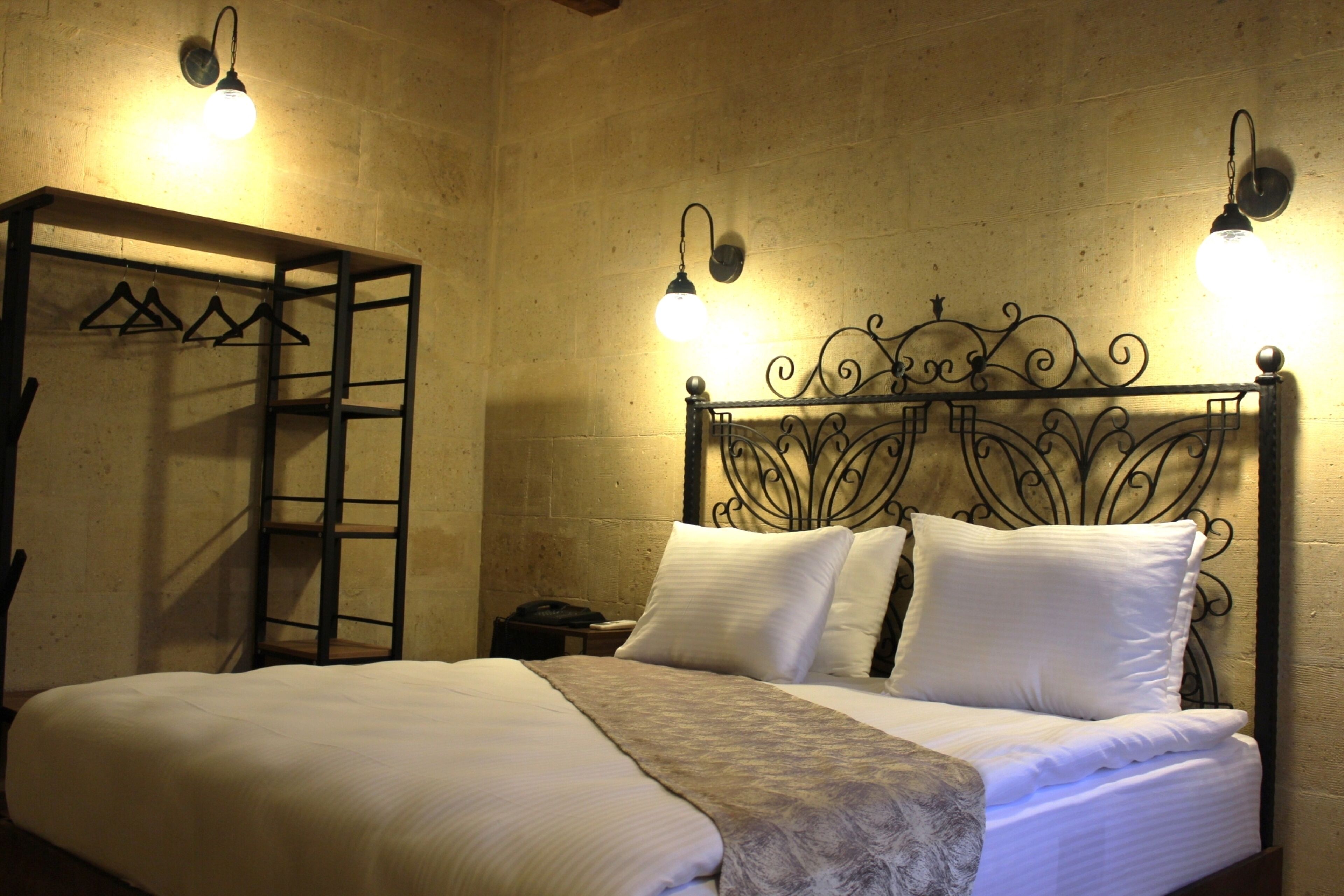Kayra cave suites