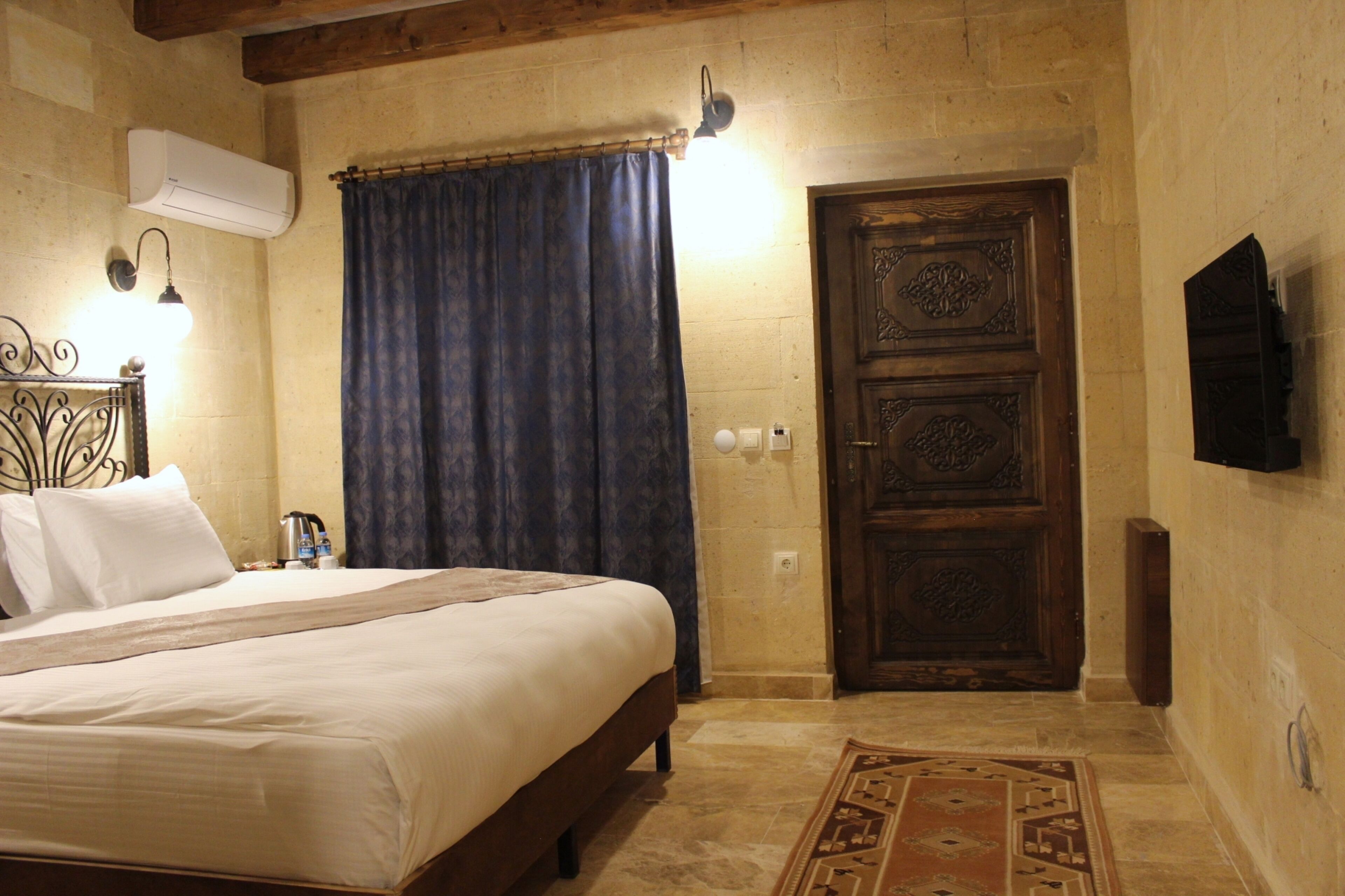 Kayra cave suites