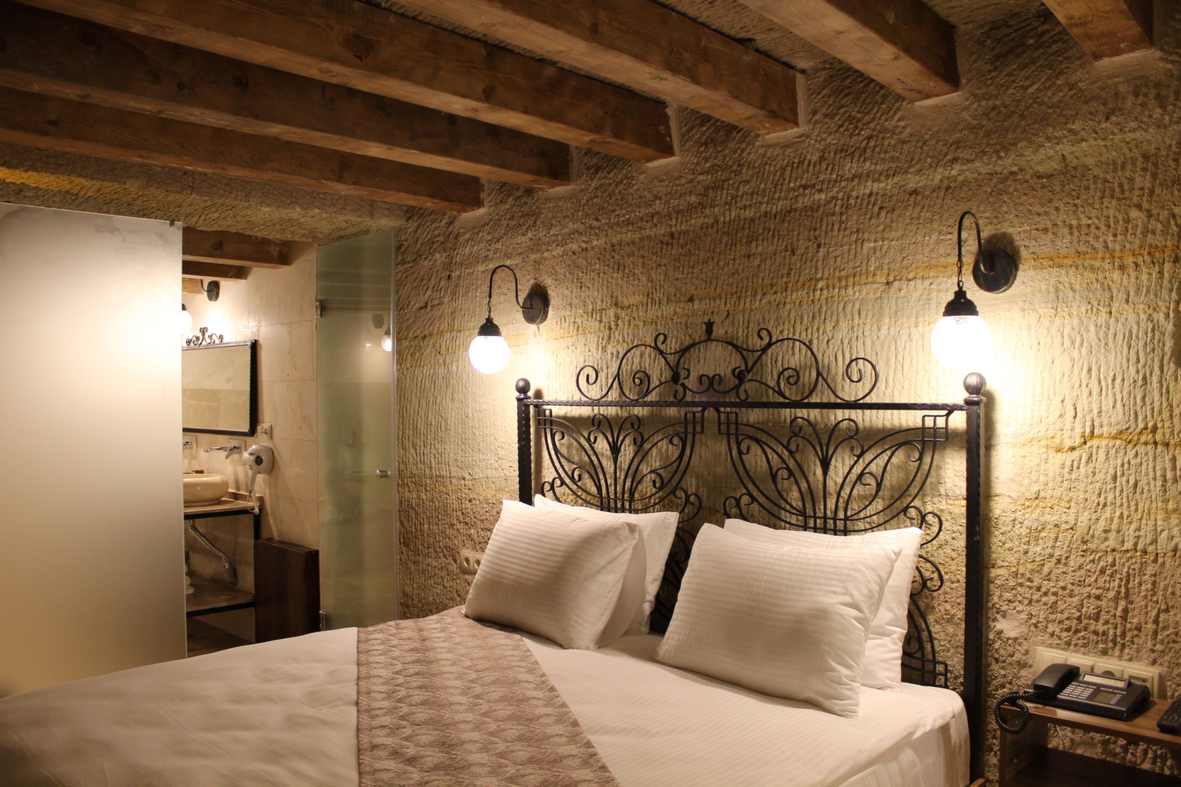 Kayra cave suites