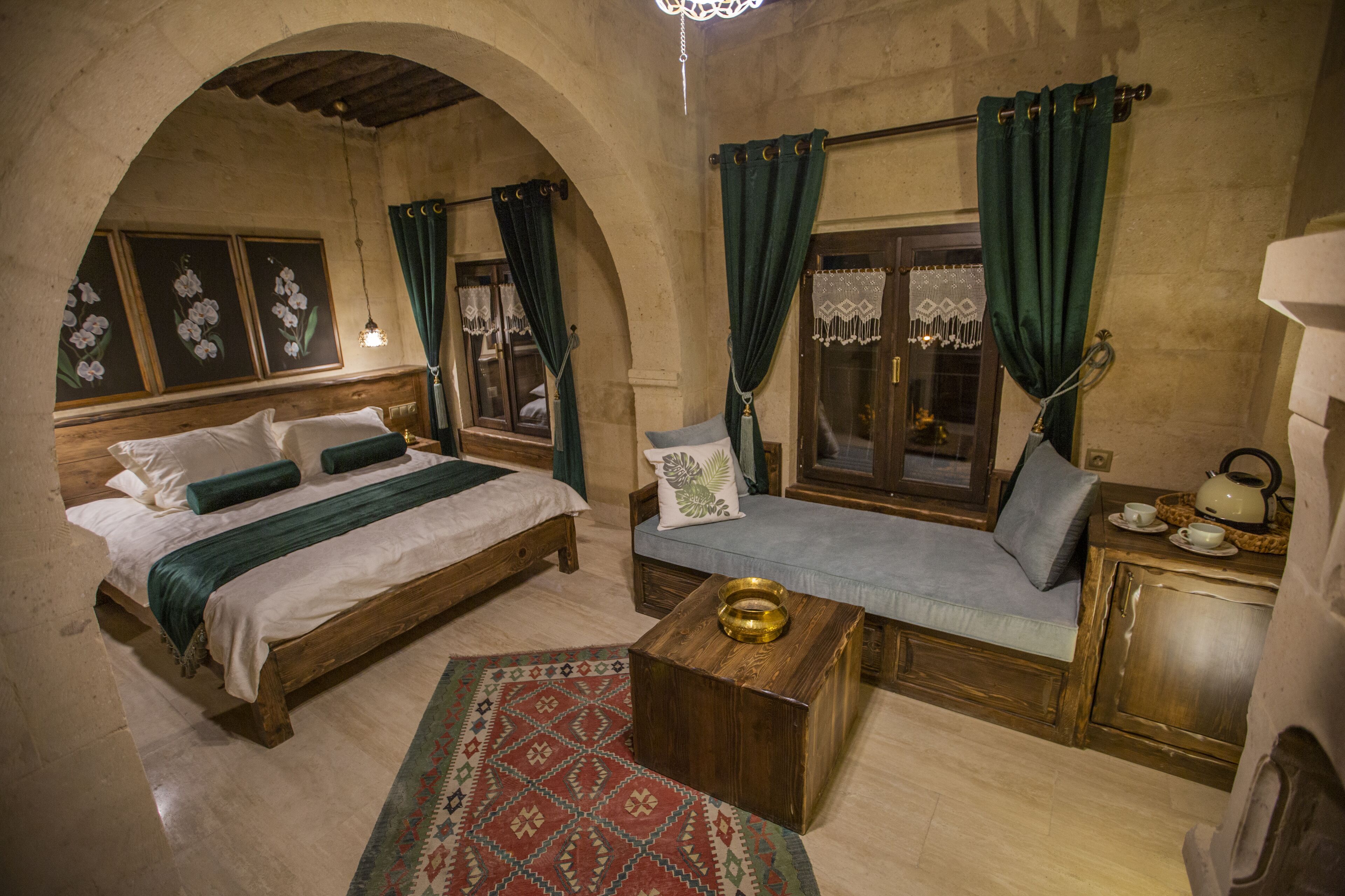 Maks Cave House