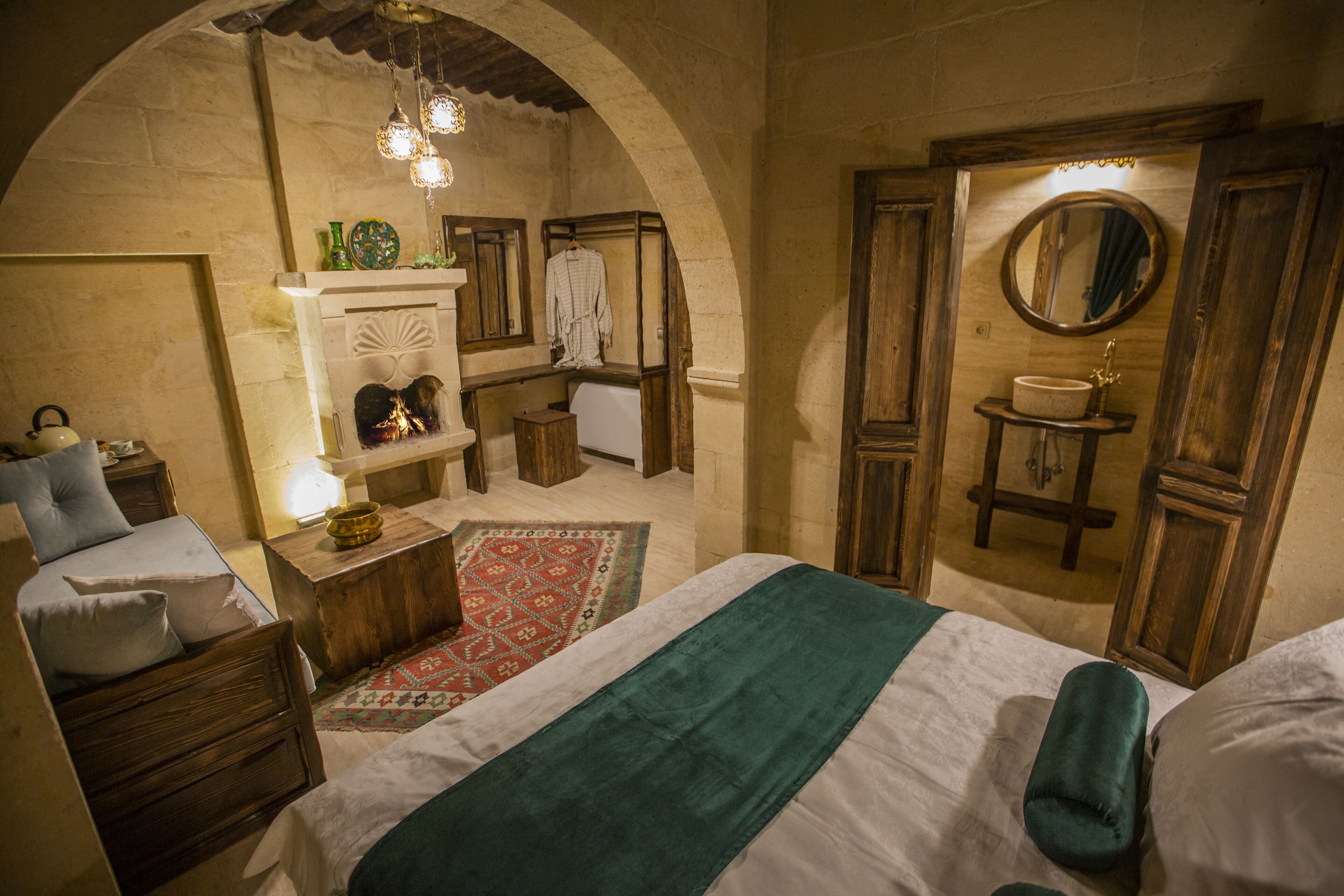 Maks Cave House