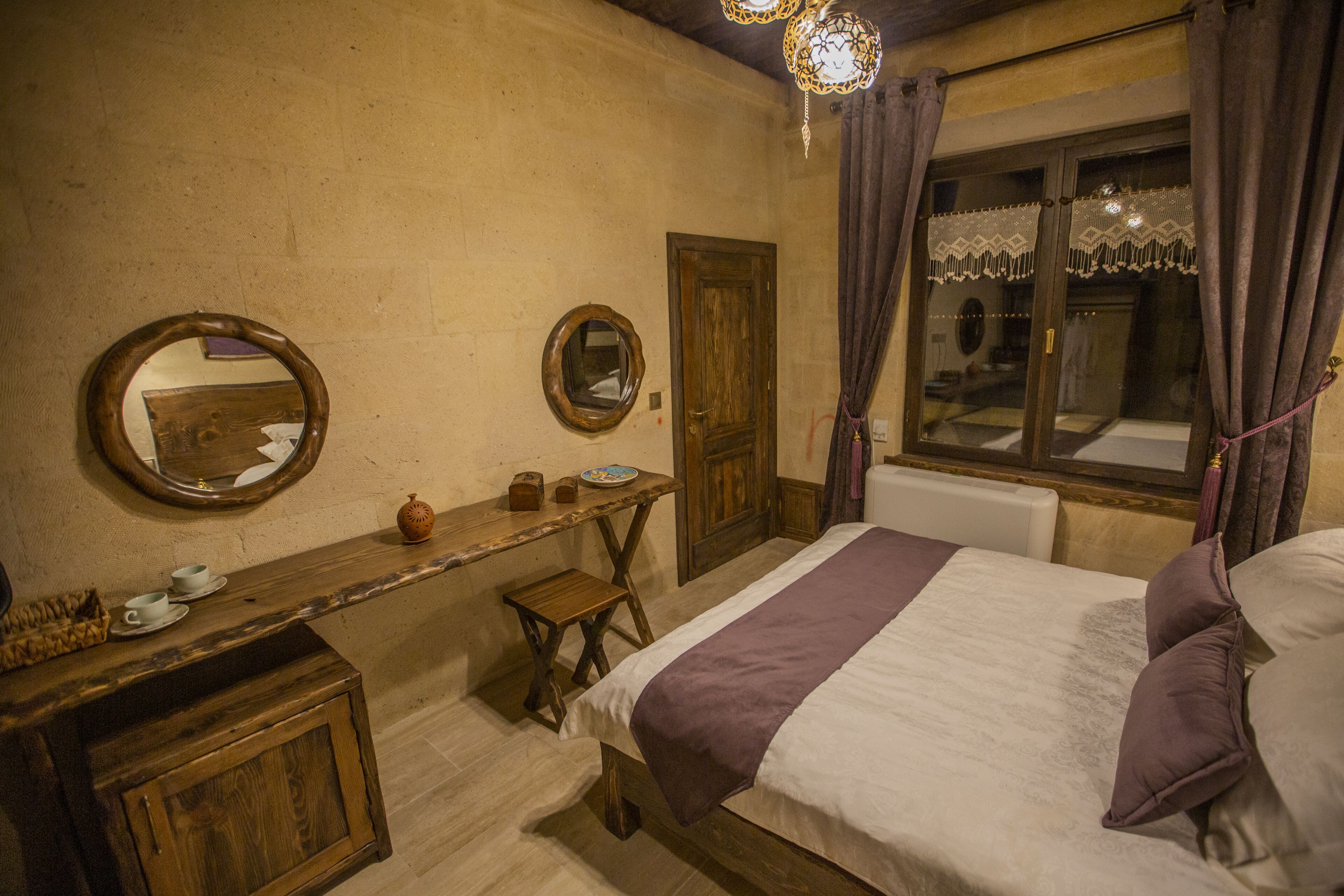 Maks Cave House