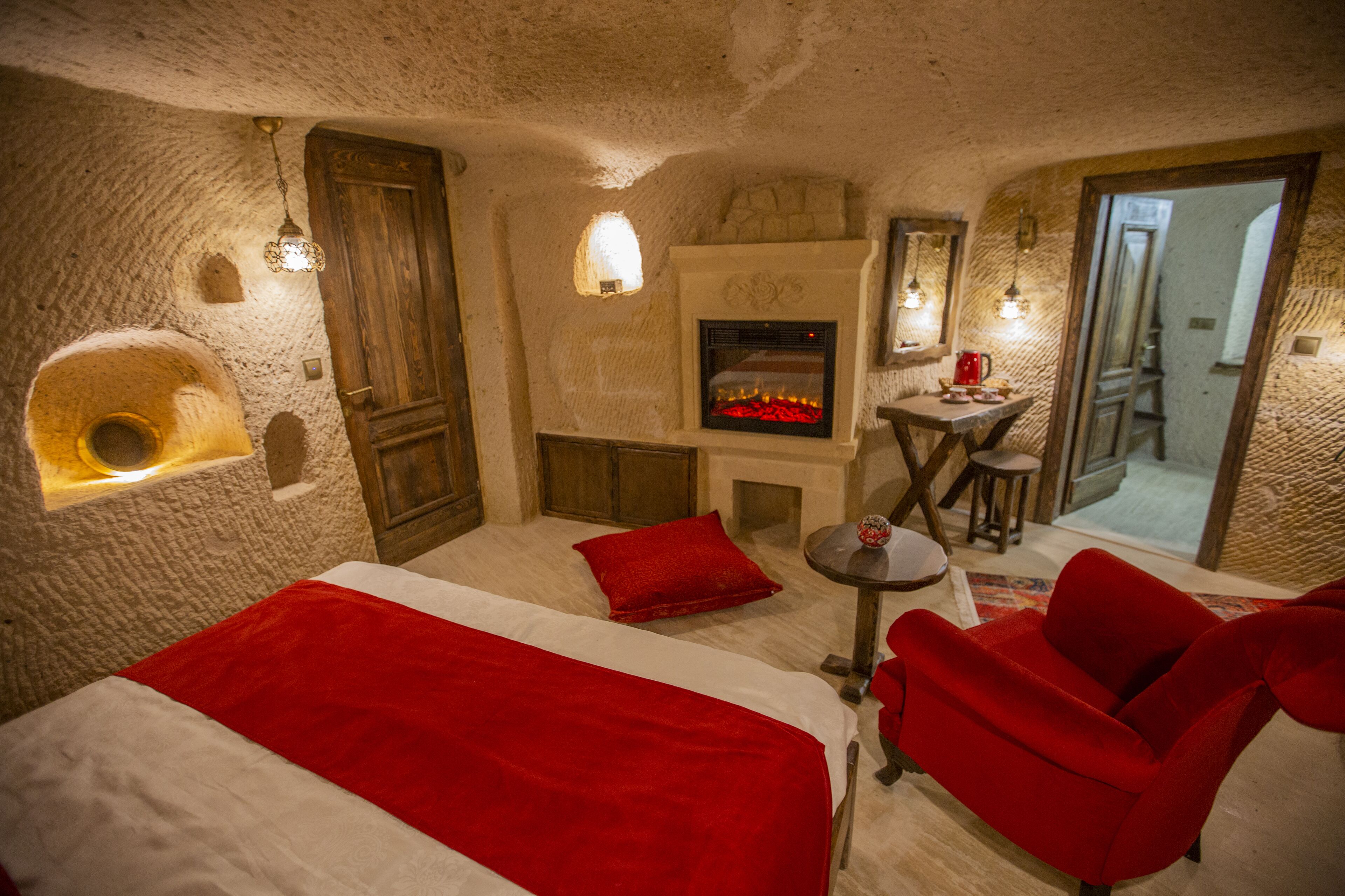 Maks Cave House