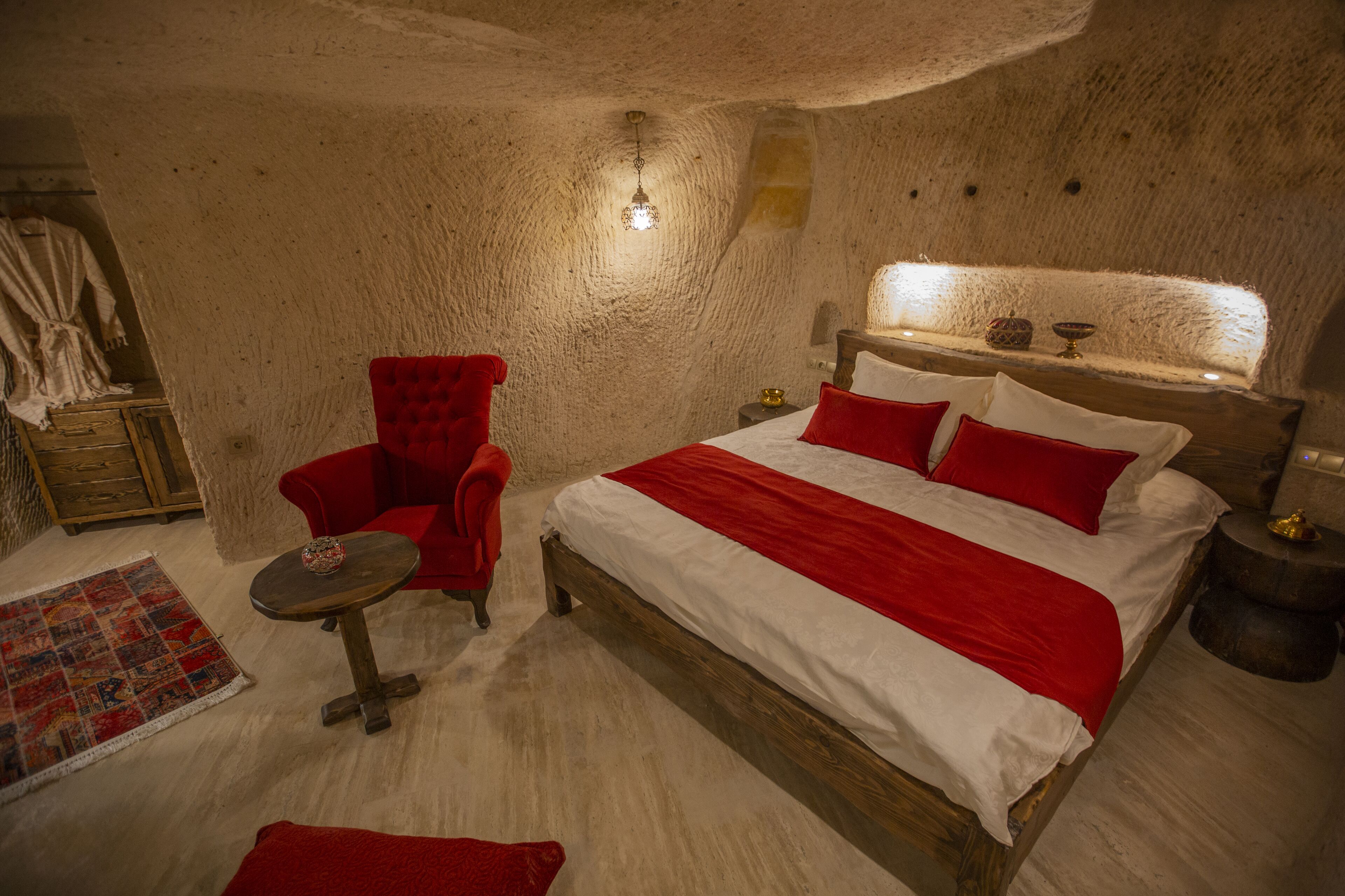 Maks Cave House
