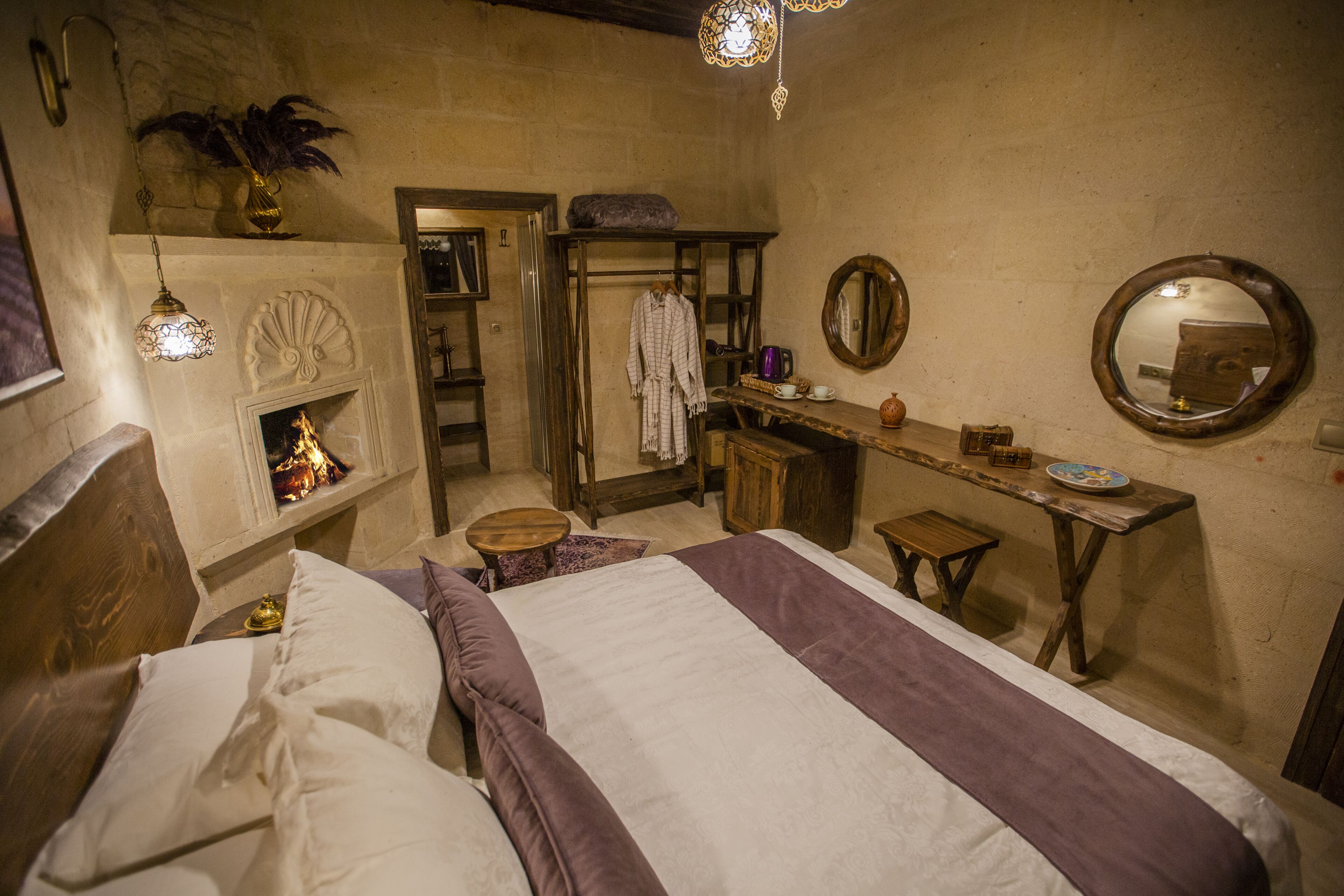 Maks Cave House