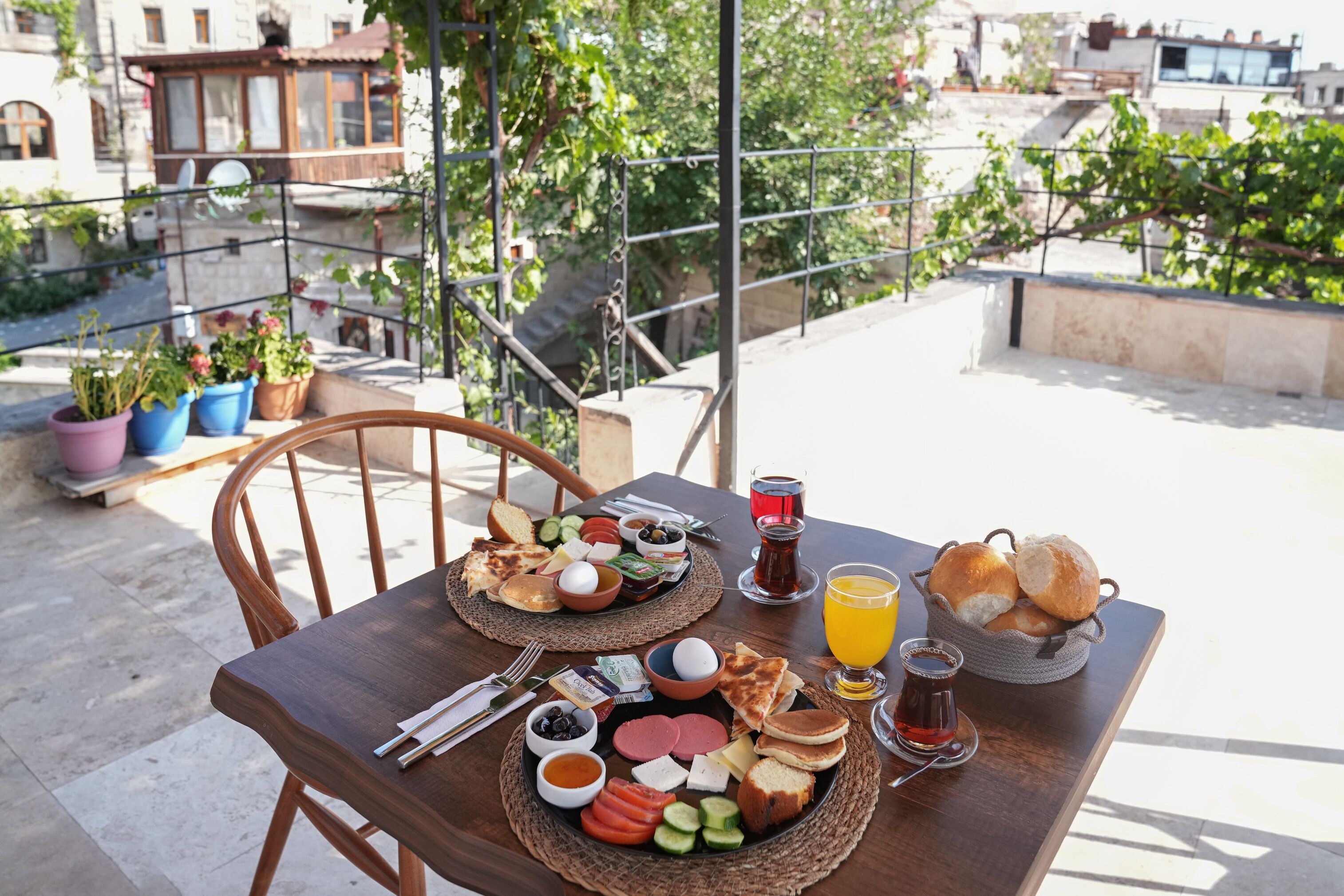 Matiana View Cave Hotel
