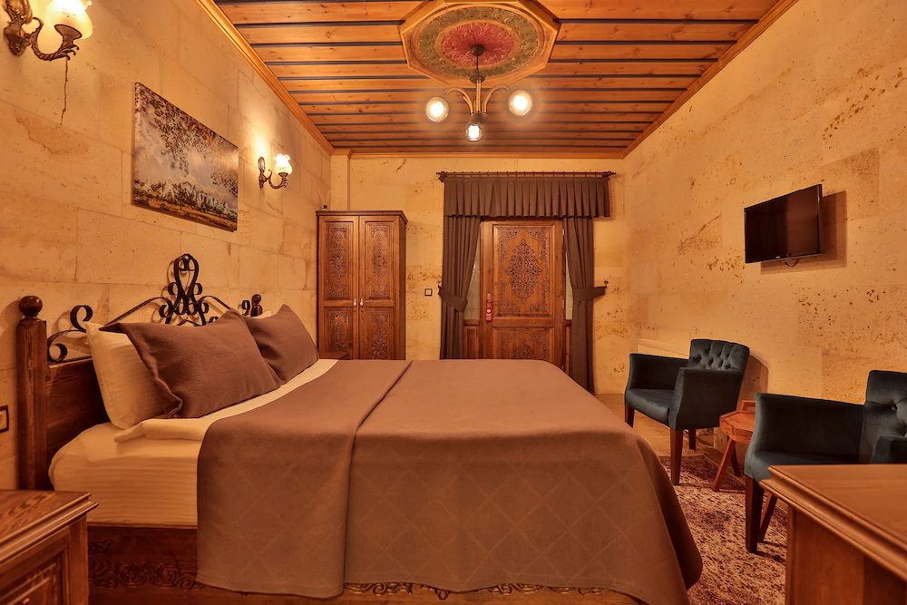 Milat Cave Hotel
