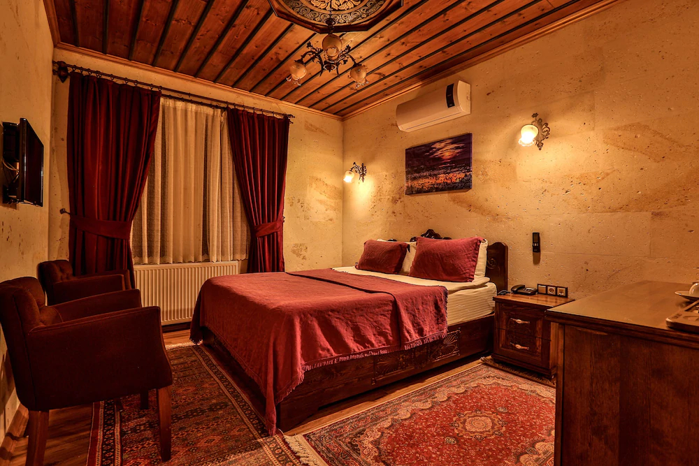 Milat Cave Hotel
