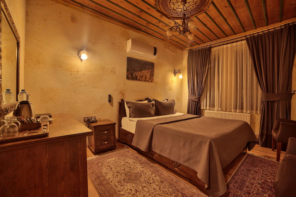 Milat Cave Hotel