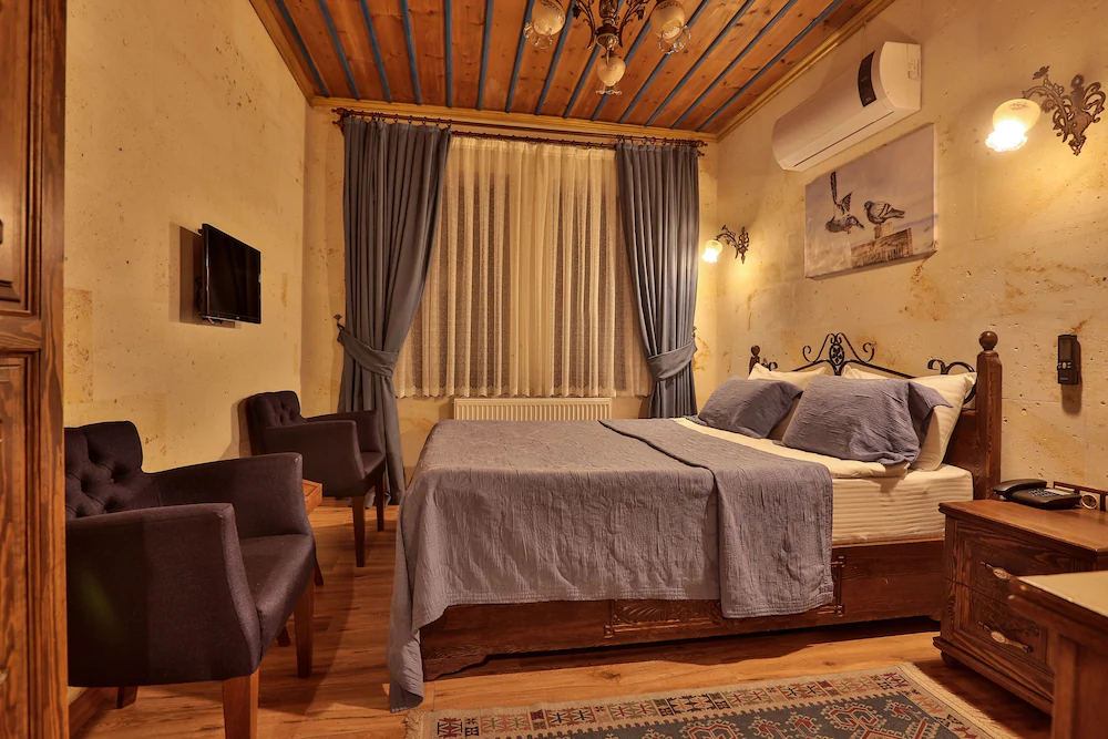 Milat Cave Hotel