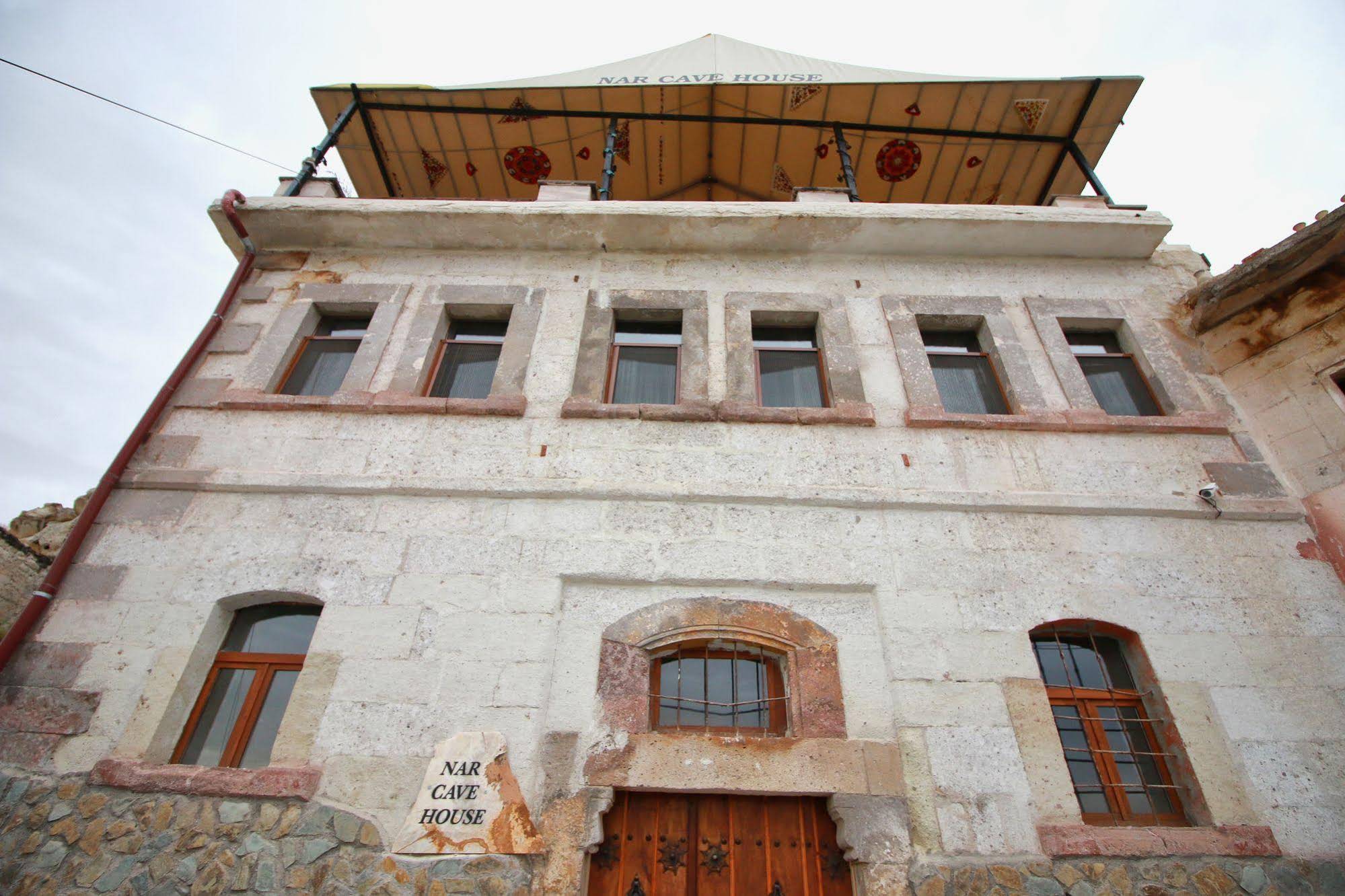 Nar Cave House