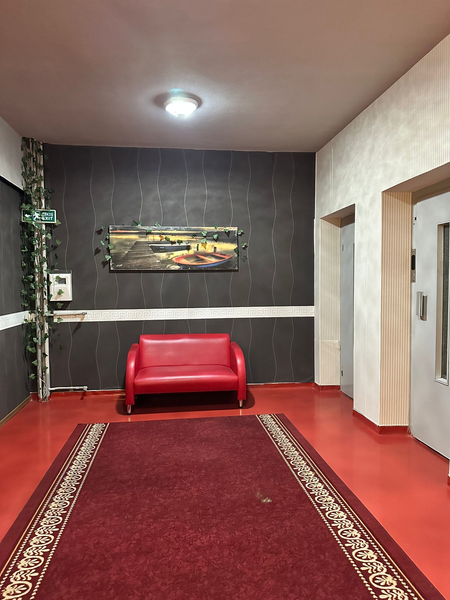 Nigrum Otel