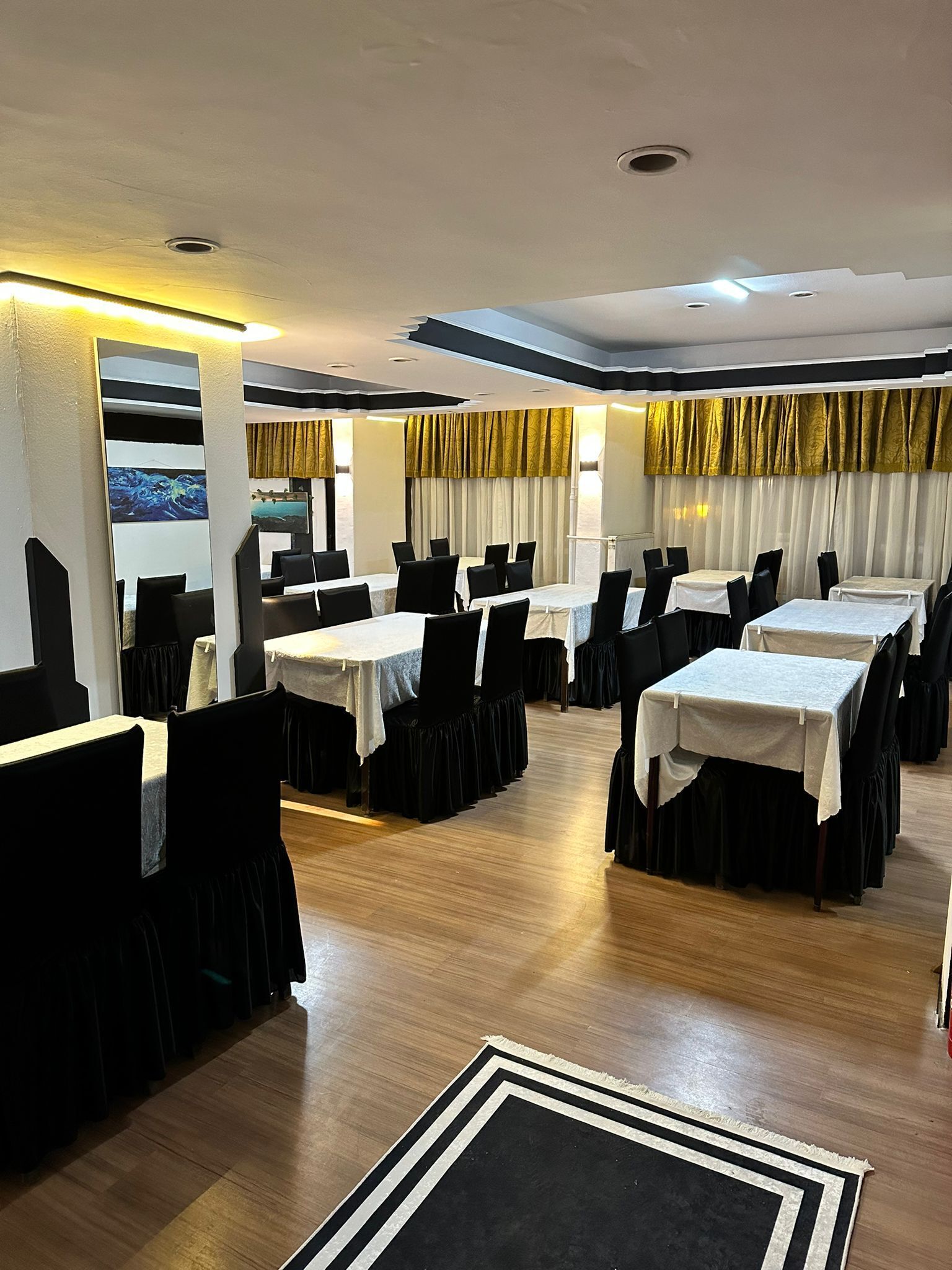 Nigrum Otel