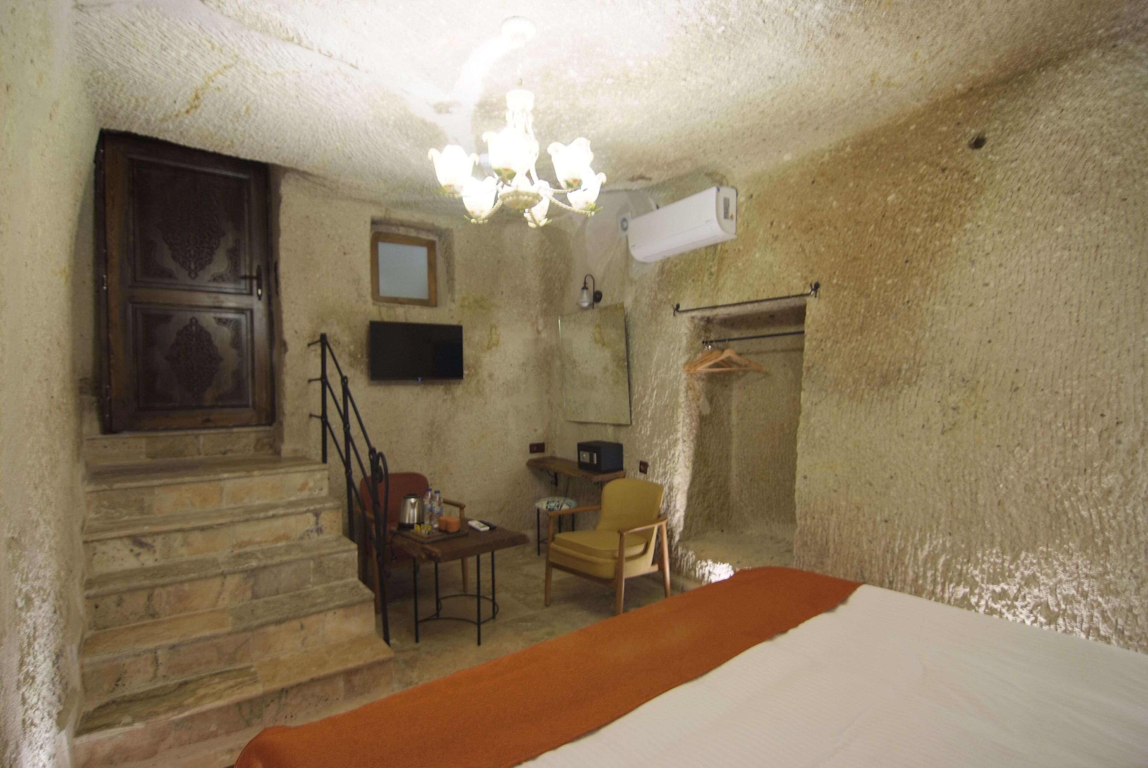 Peruna Cave Hotel