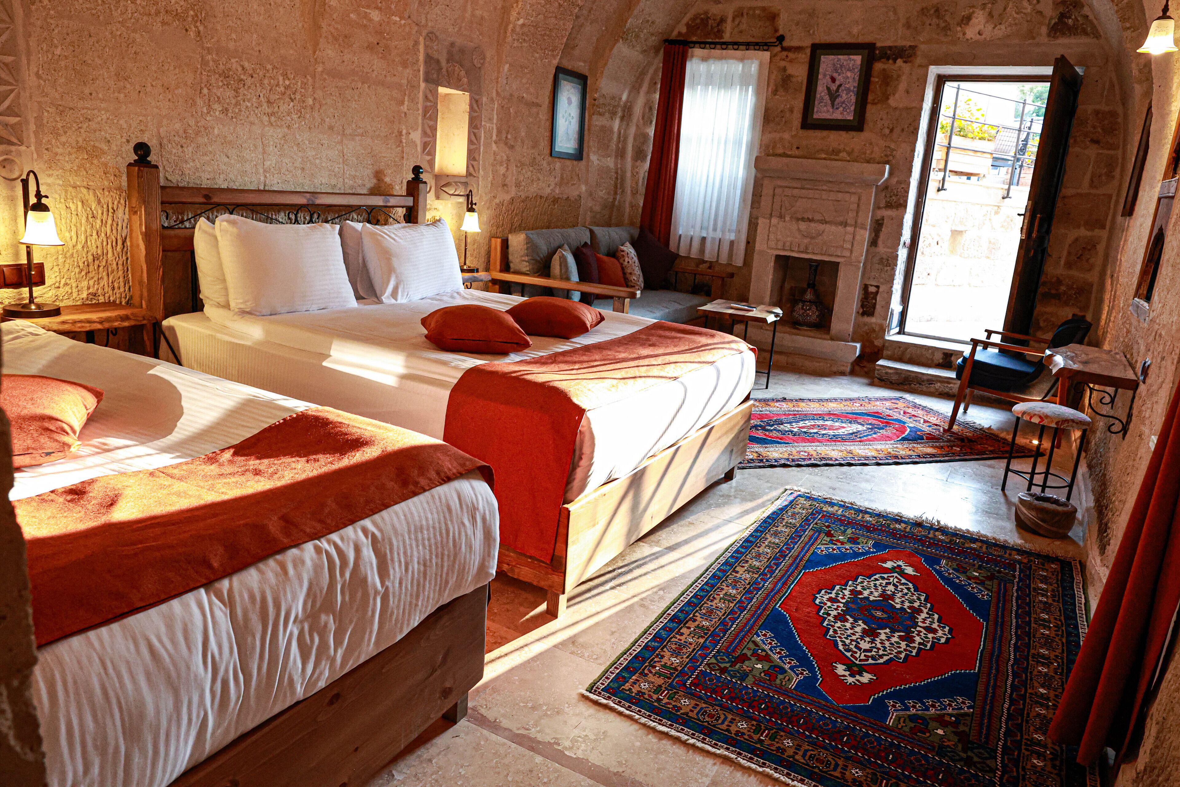 Peruna Cave Hotel