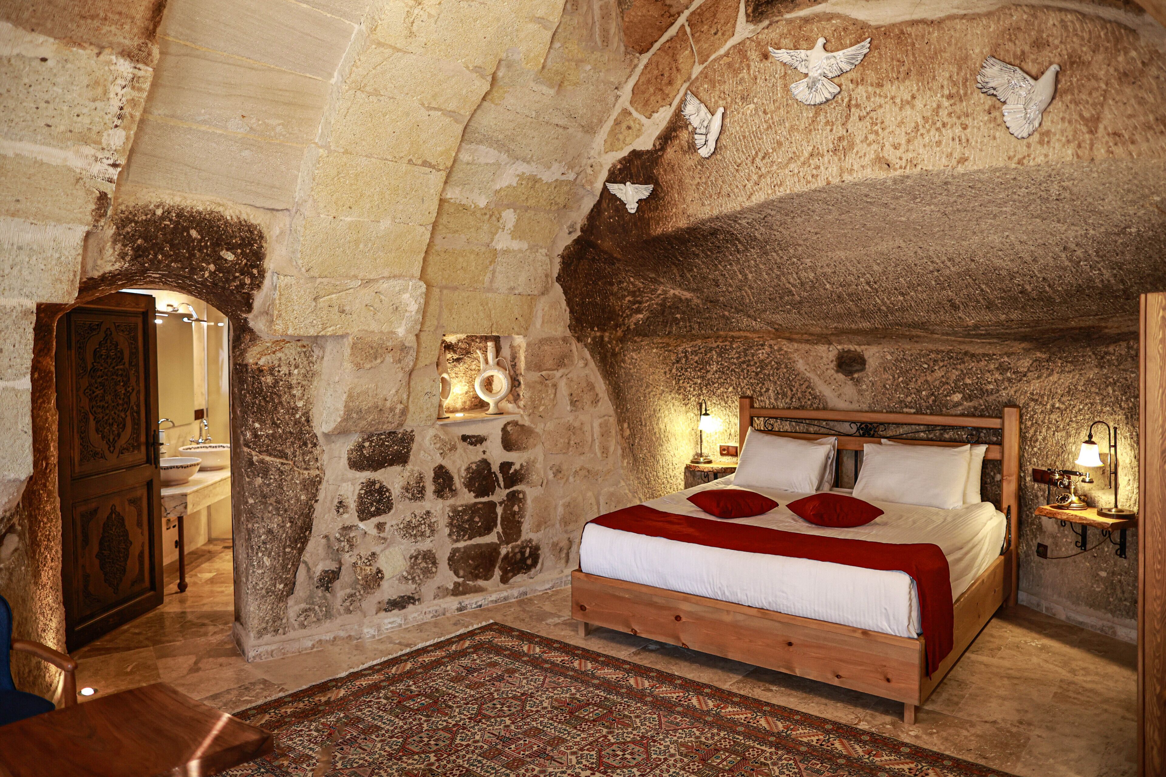 Peruna Cave Hotel