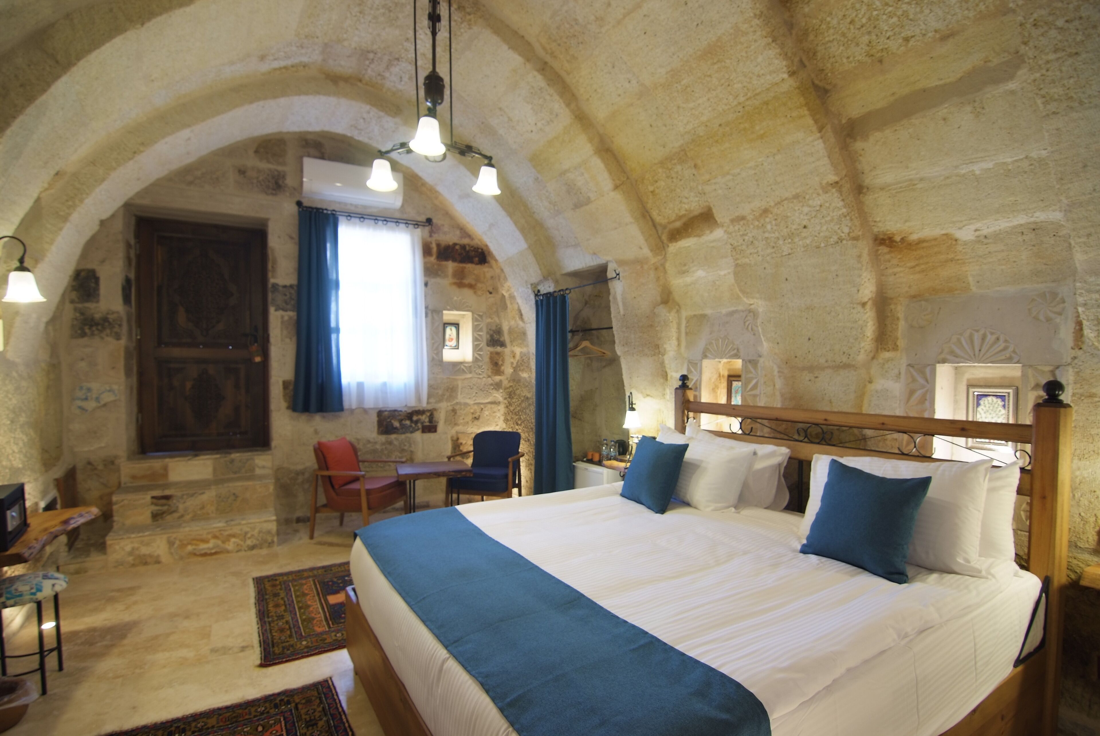 Peruna Cave Hotel