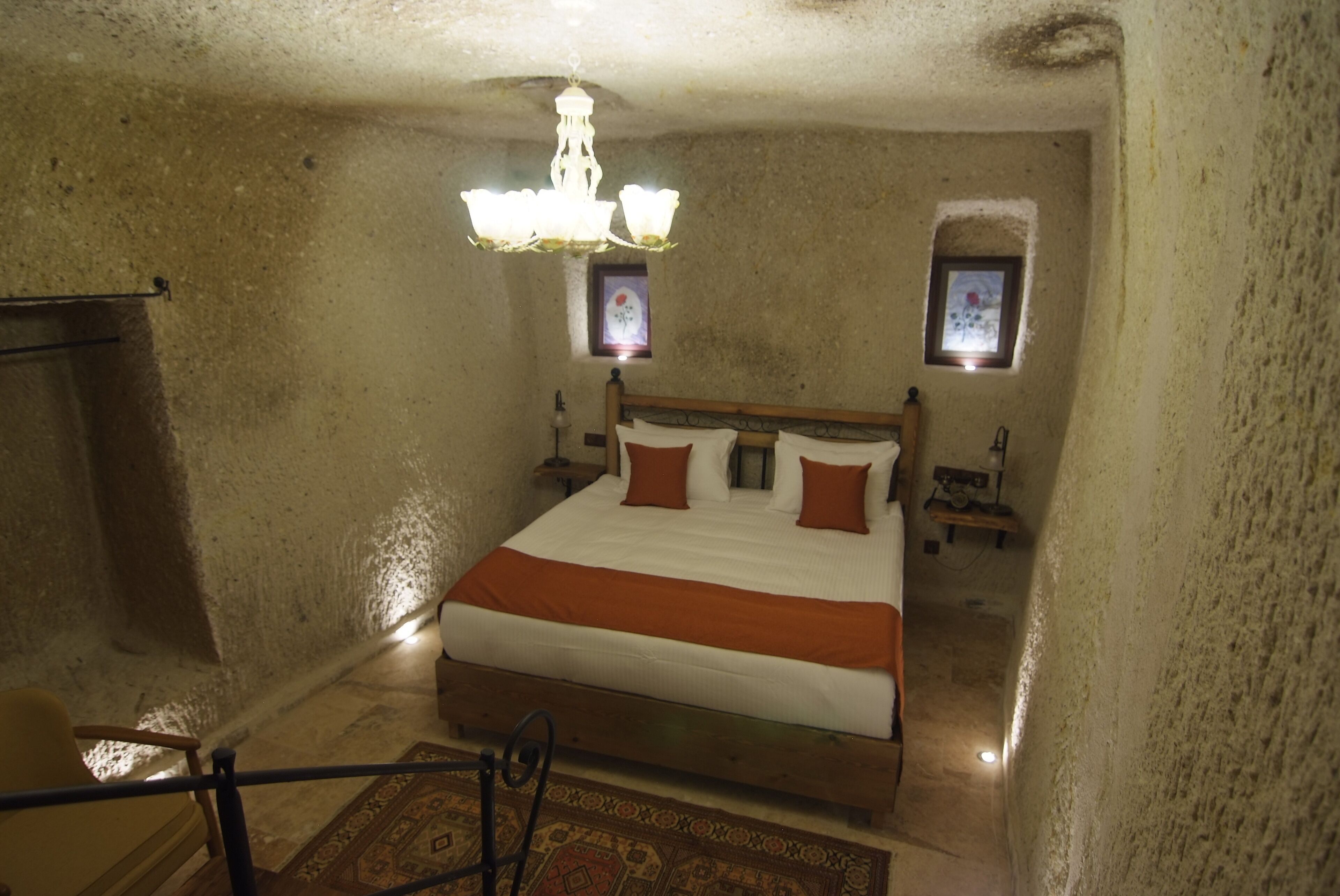 Peruna Cave Hotel