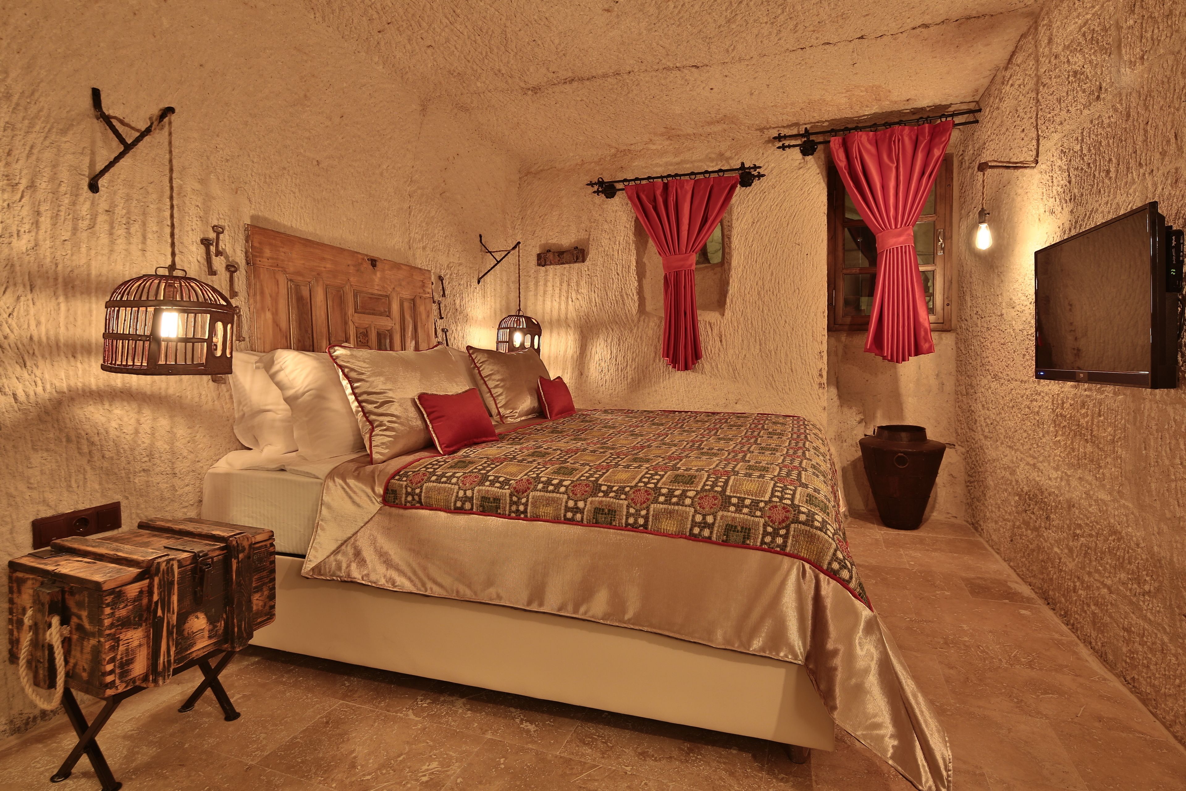 The Owl Cave Hotel