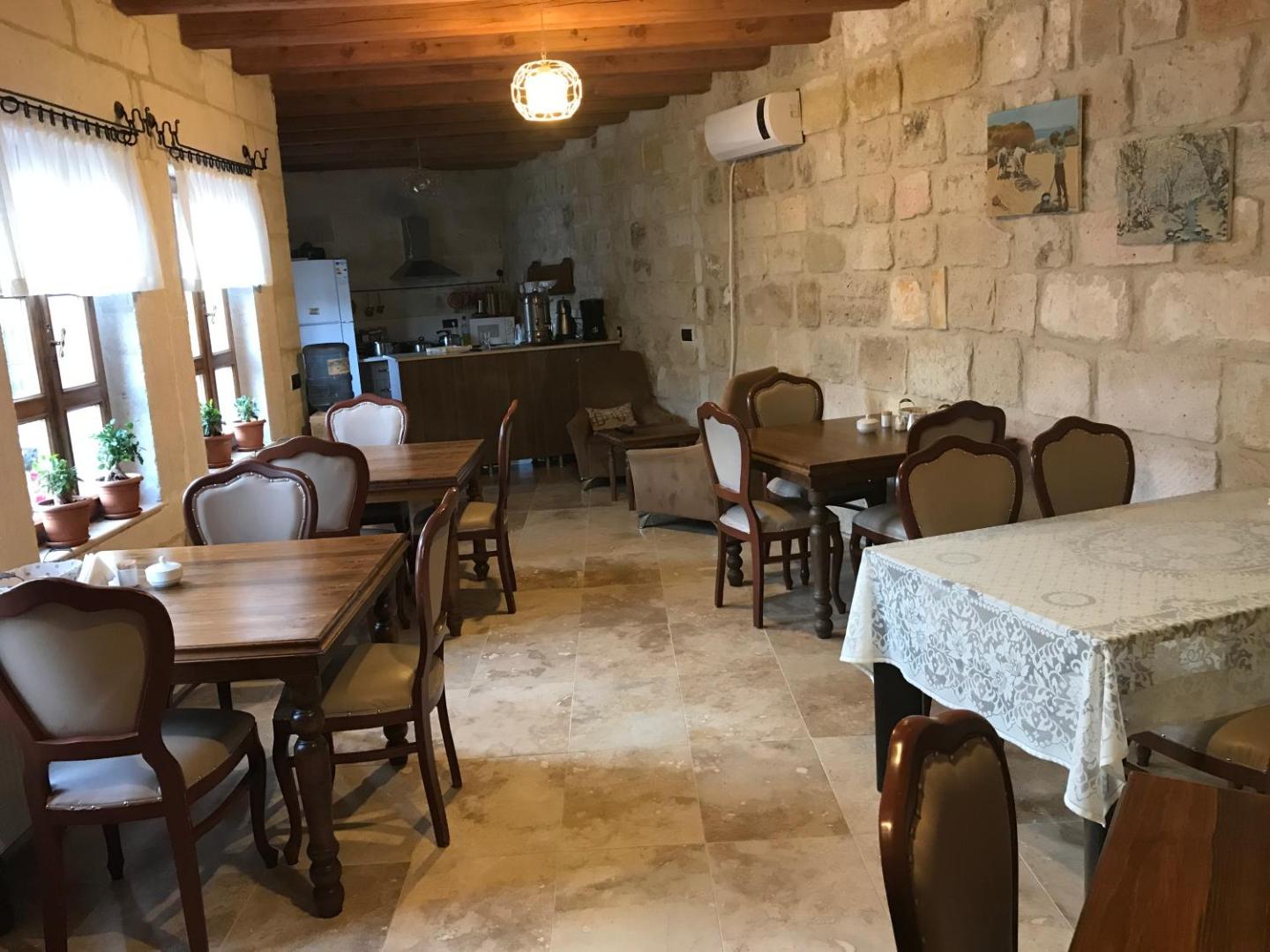 Salkim Cave House
