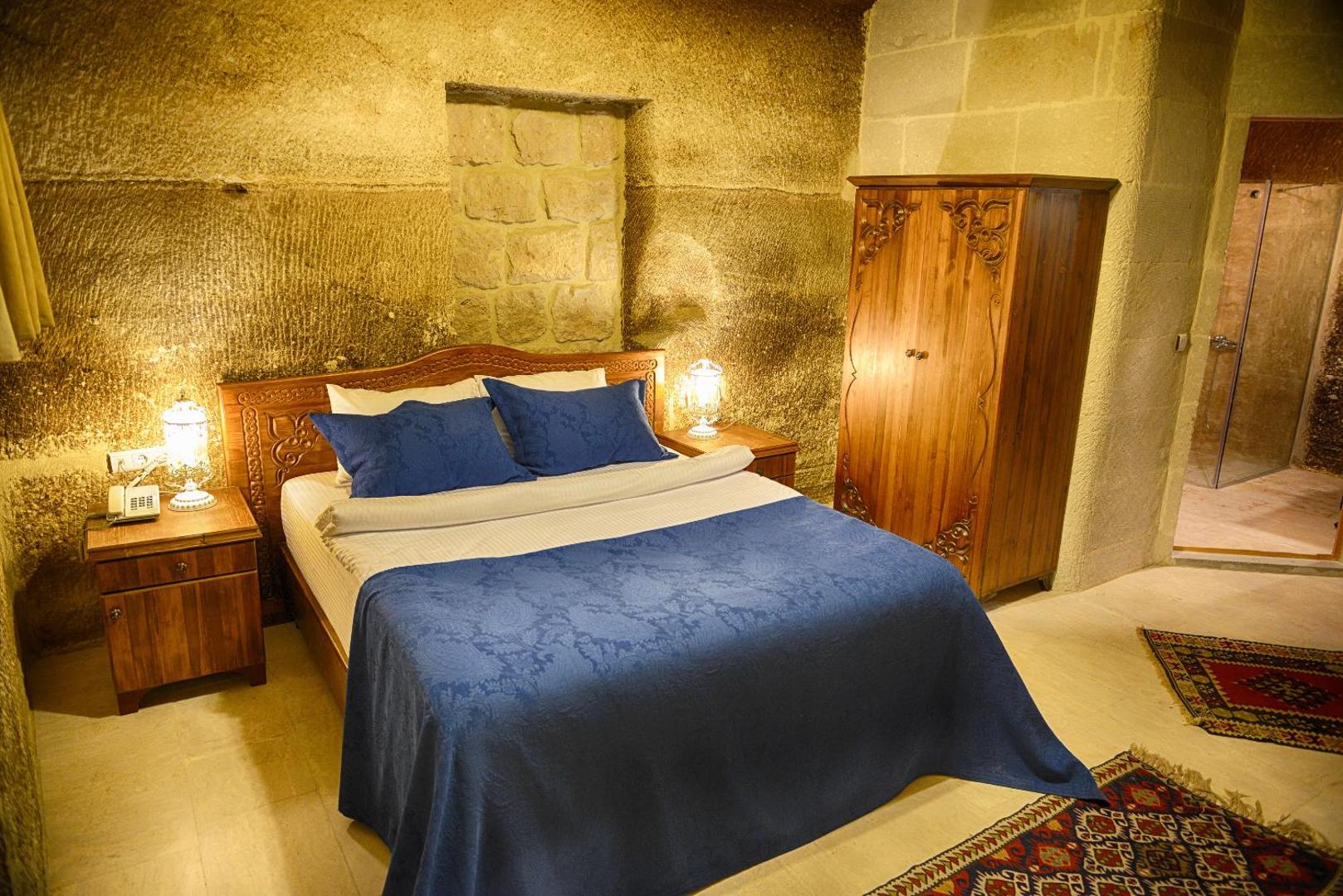 Salkim Cave House