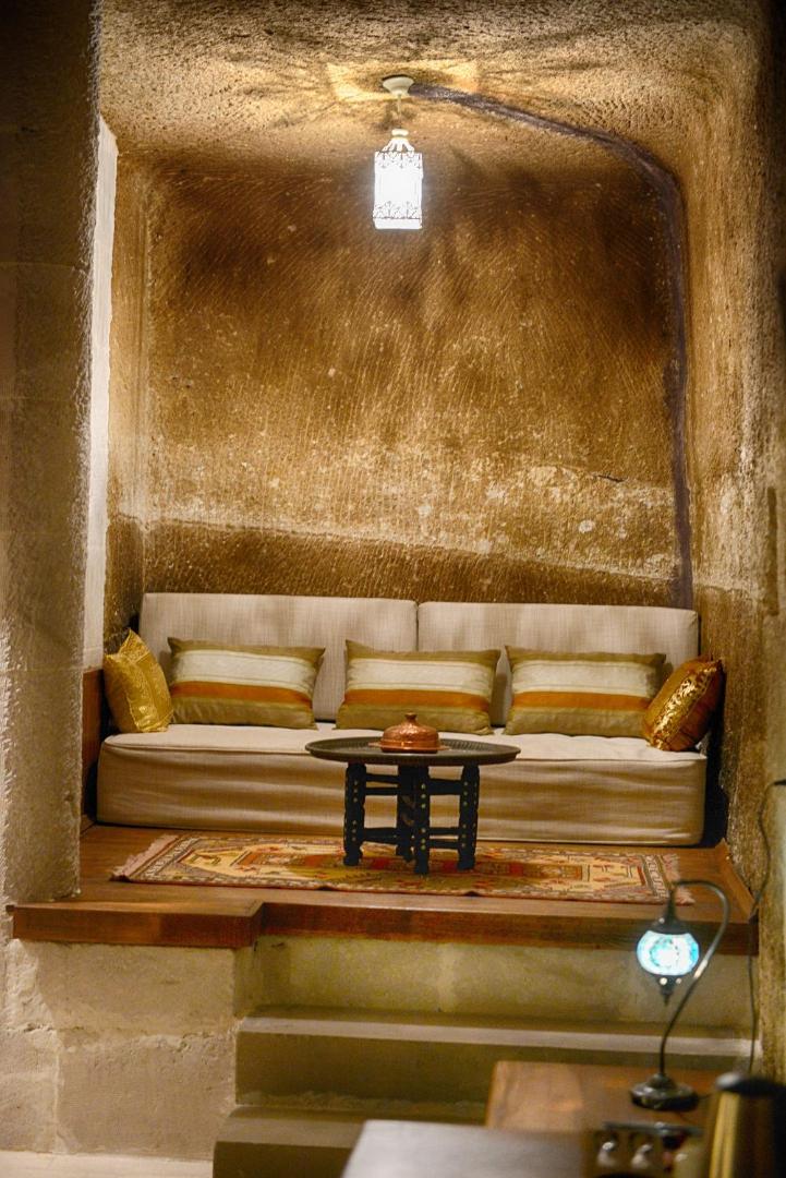 Salkim Cave House
