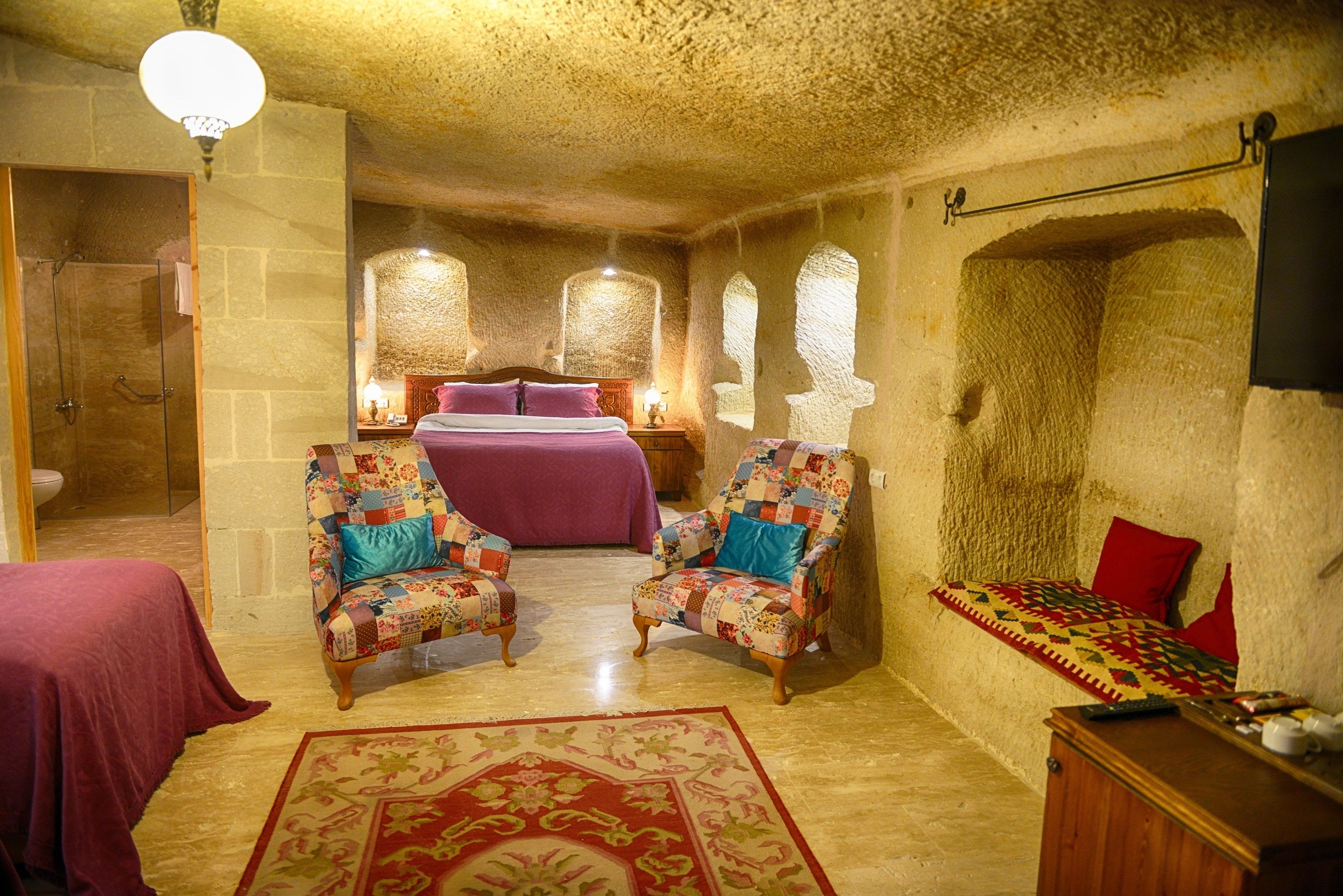 Salkim Cave House