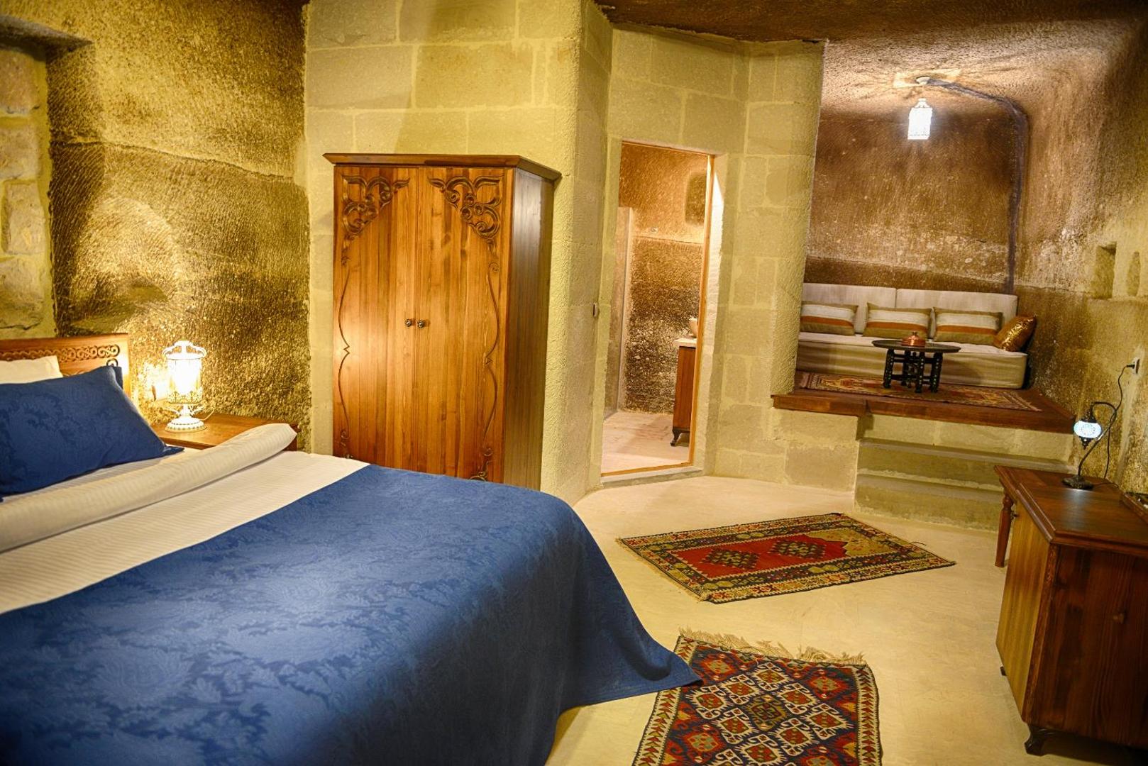 Salkim Cave House