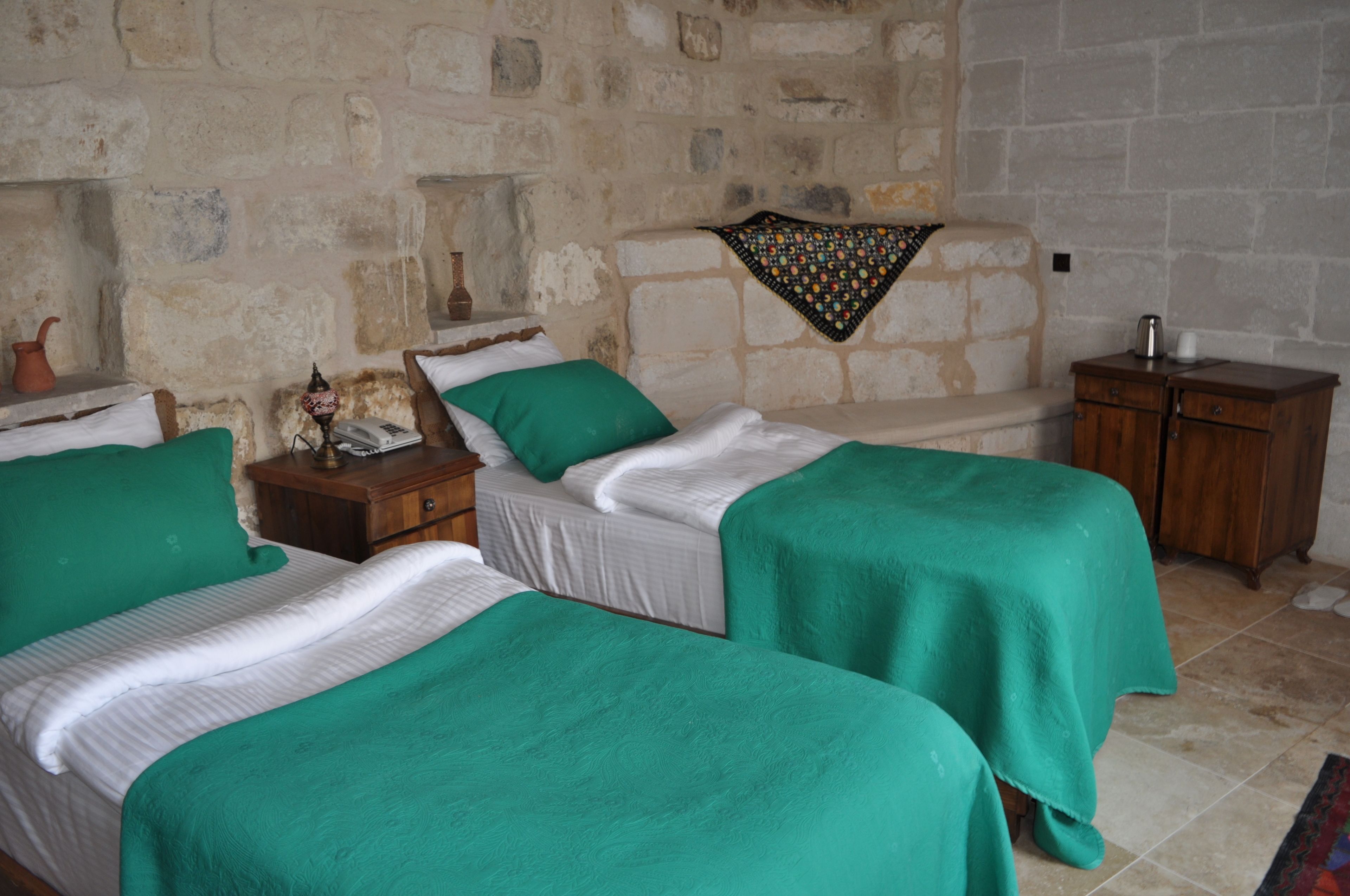 Salkim Cave House