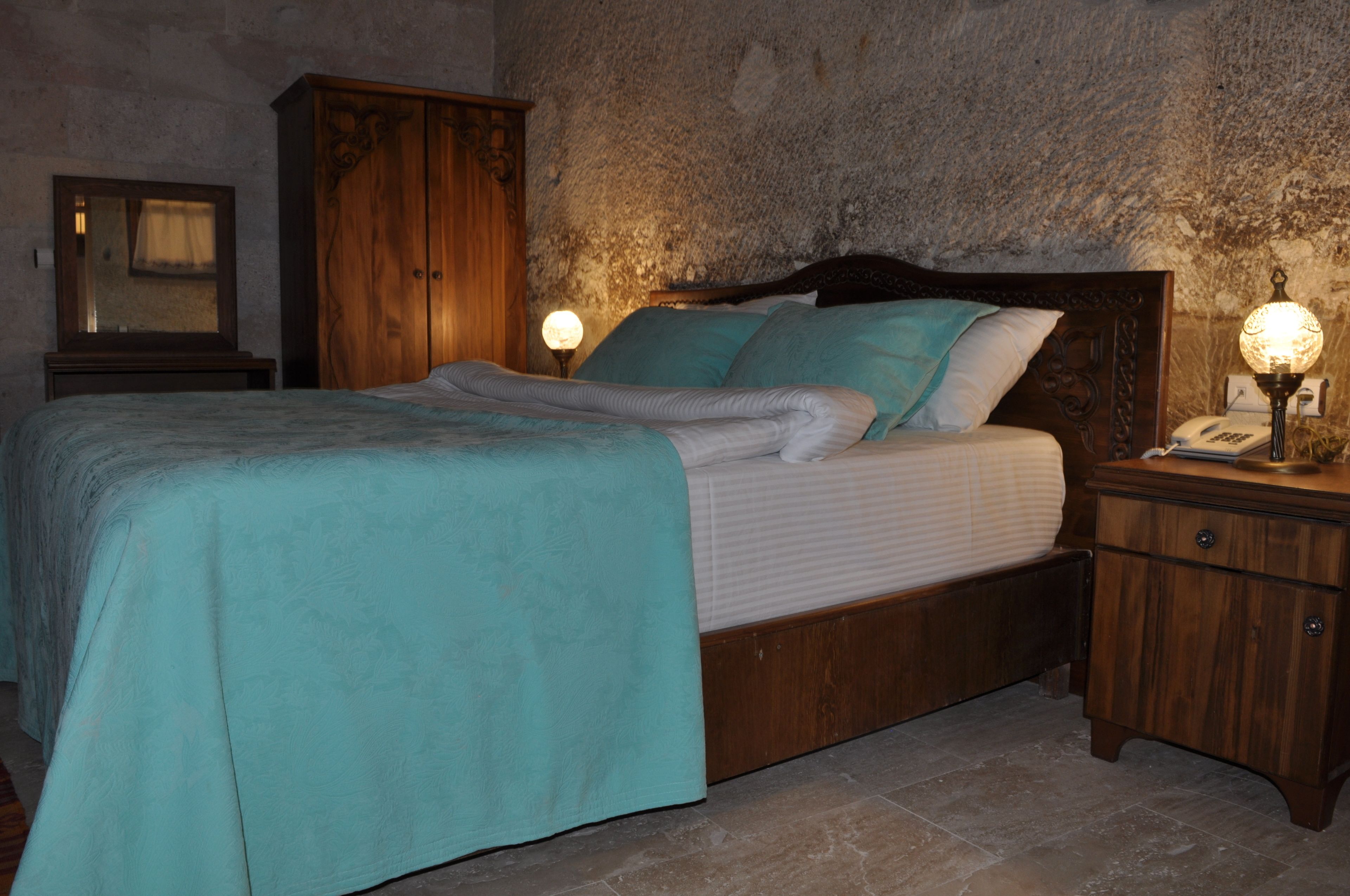 Salkim Cave House