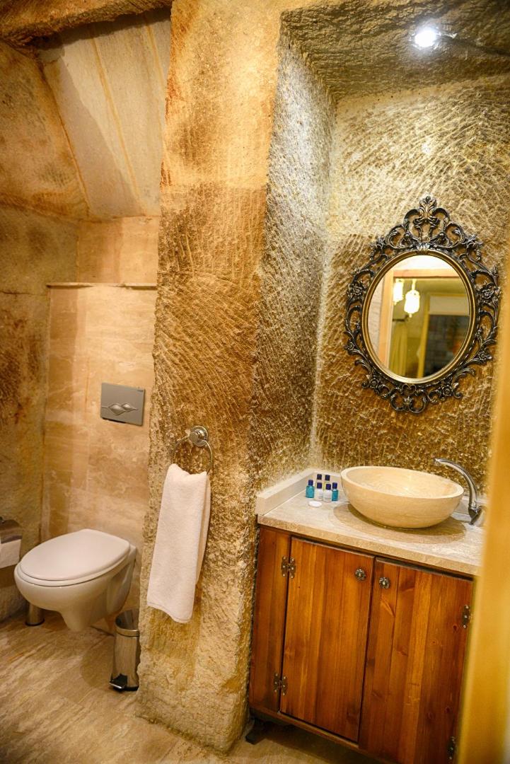 Salkim Cave House