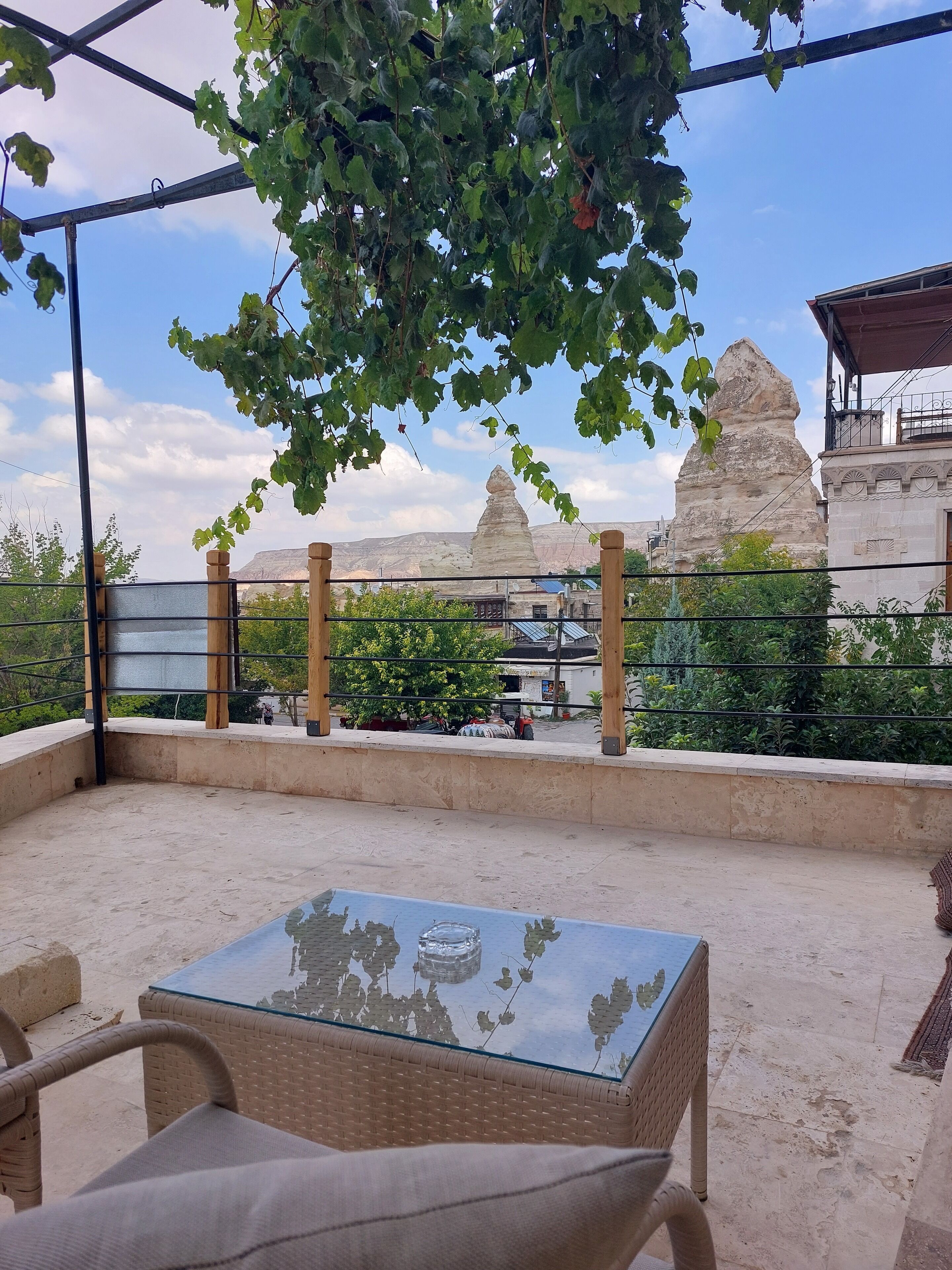 Seven Stone Hotel