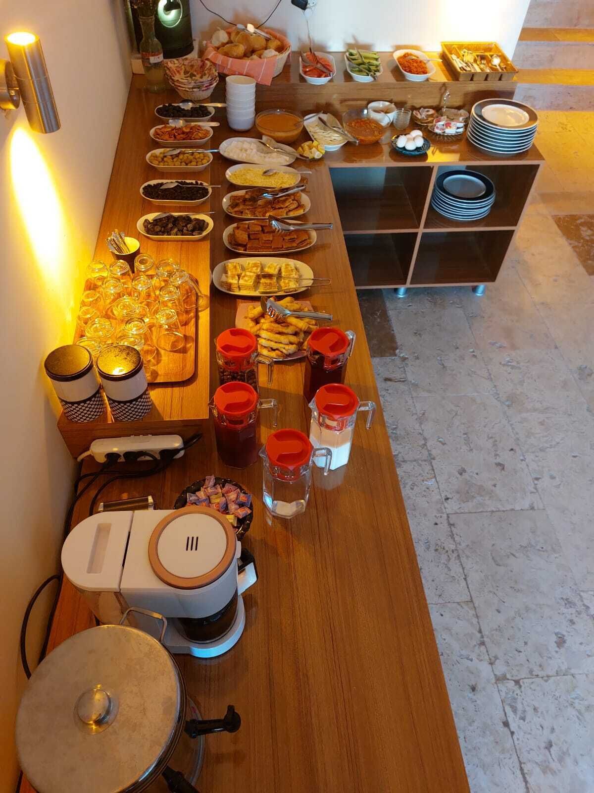 Seven Stone Hotel