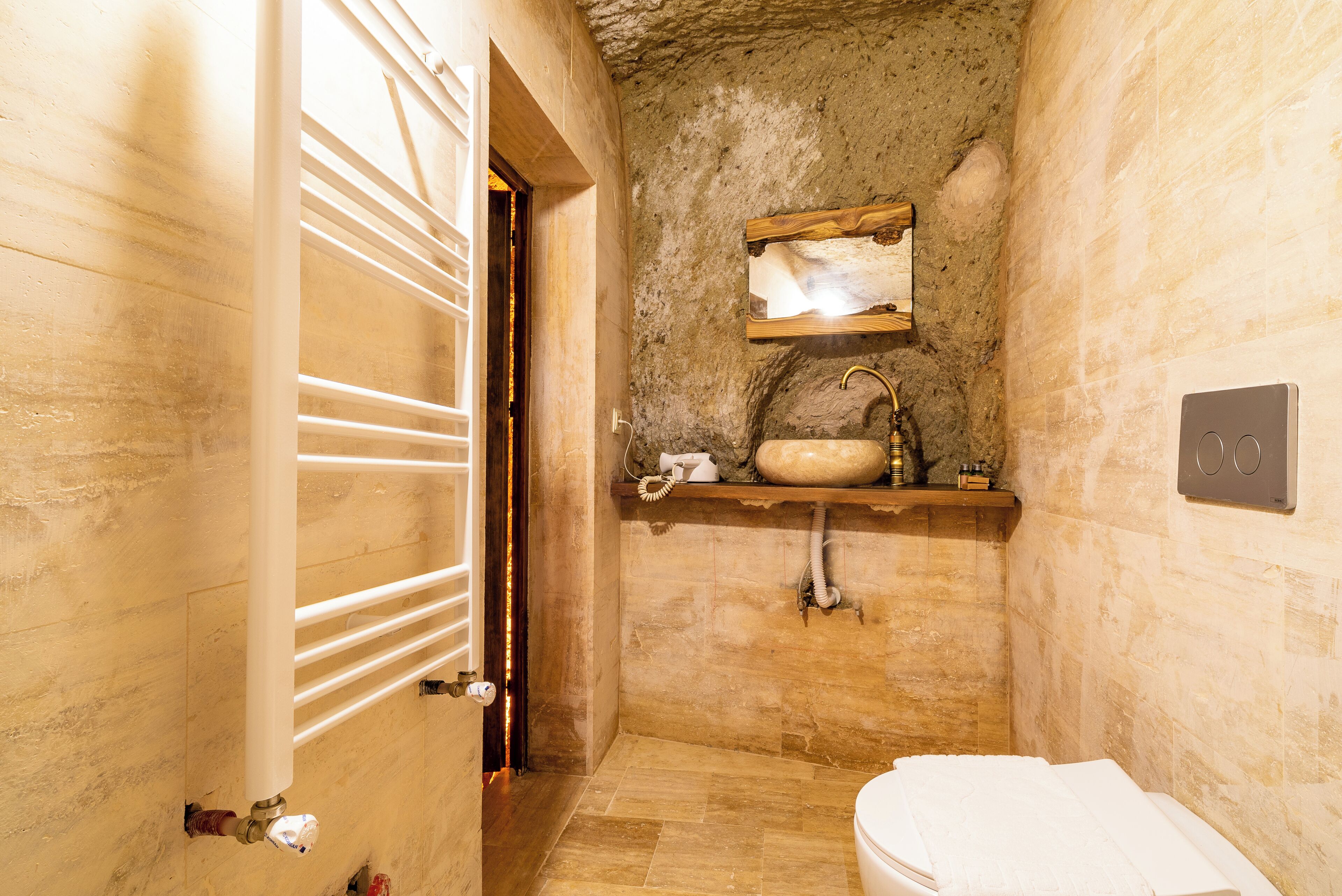 Snora Cave Hotel
