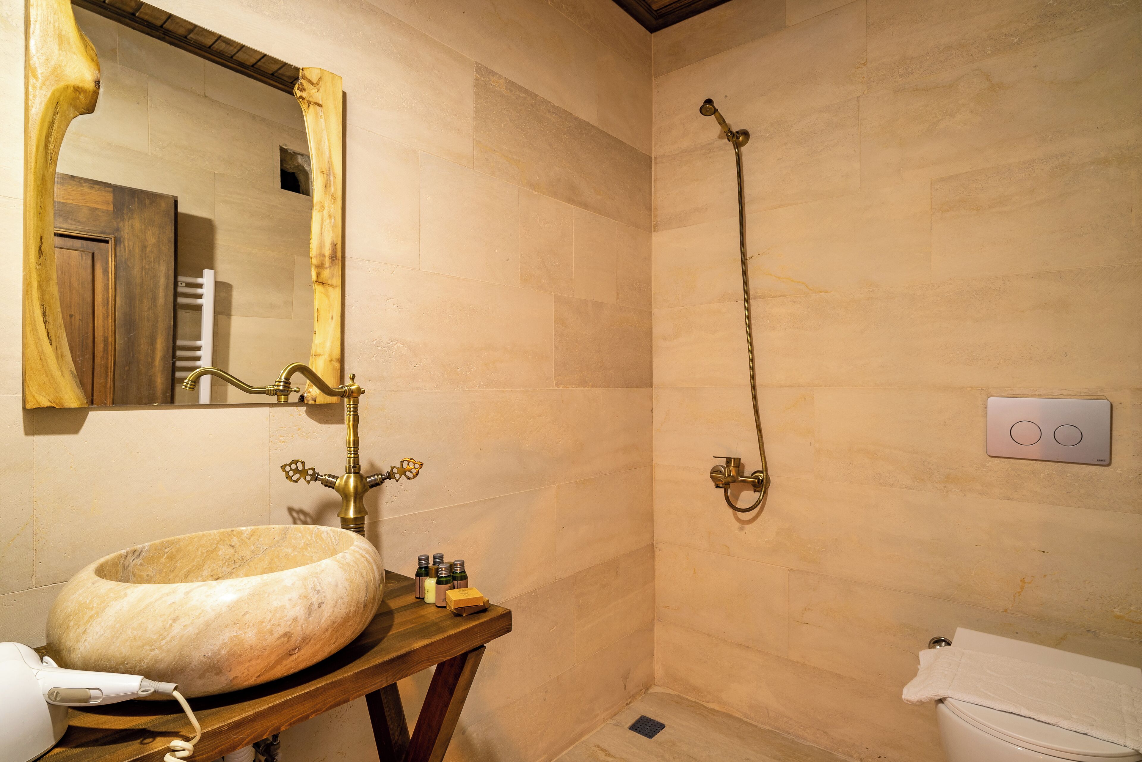 Snora Cave Hotel