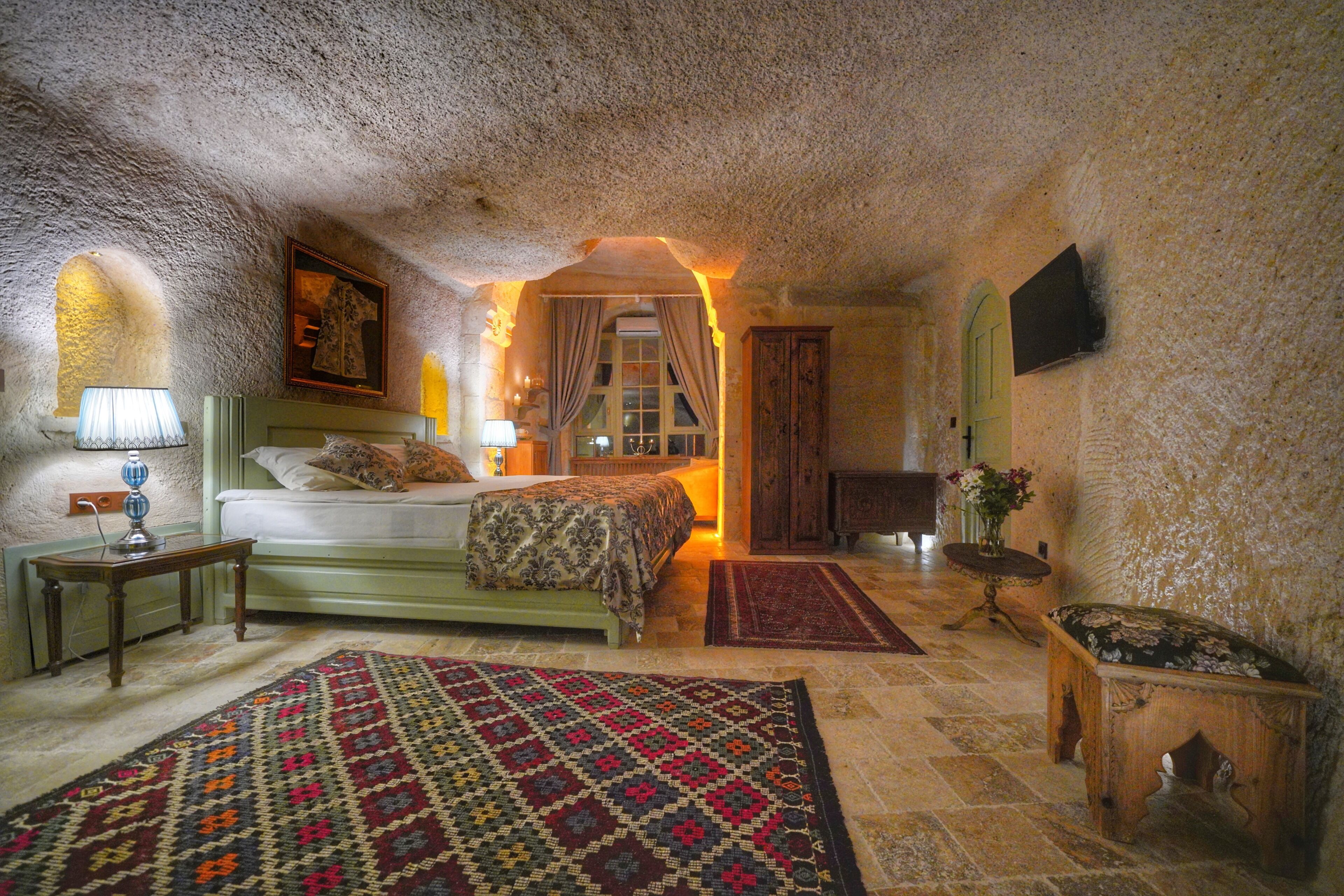 Takaev Cave Hotel