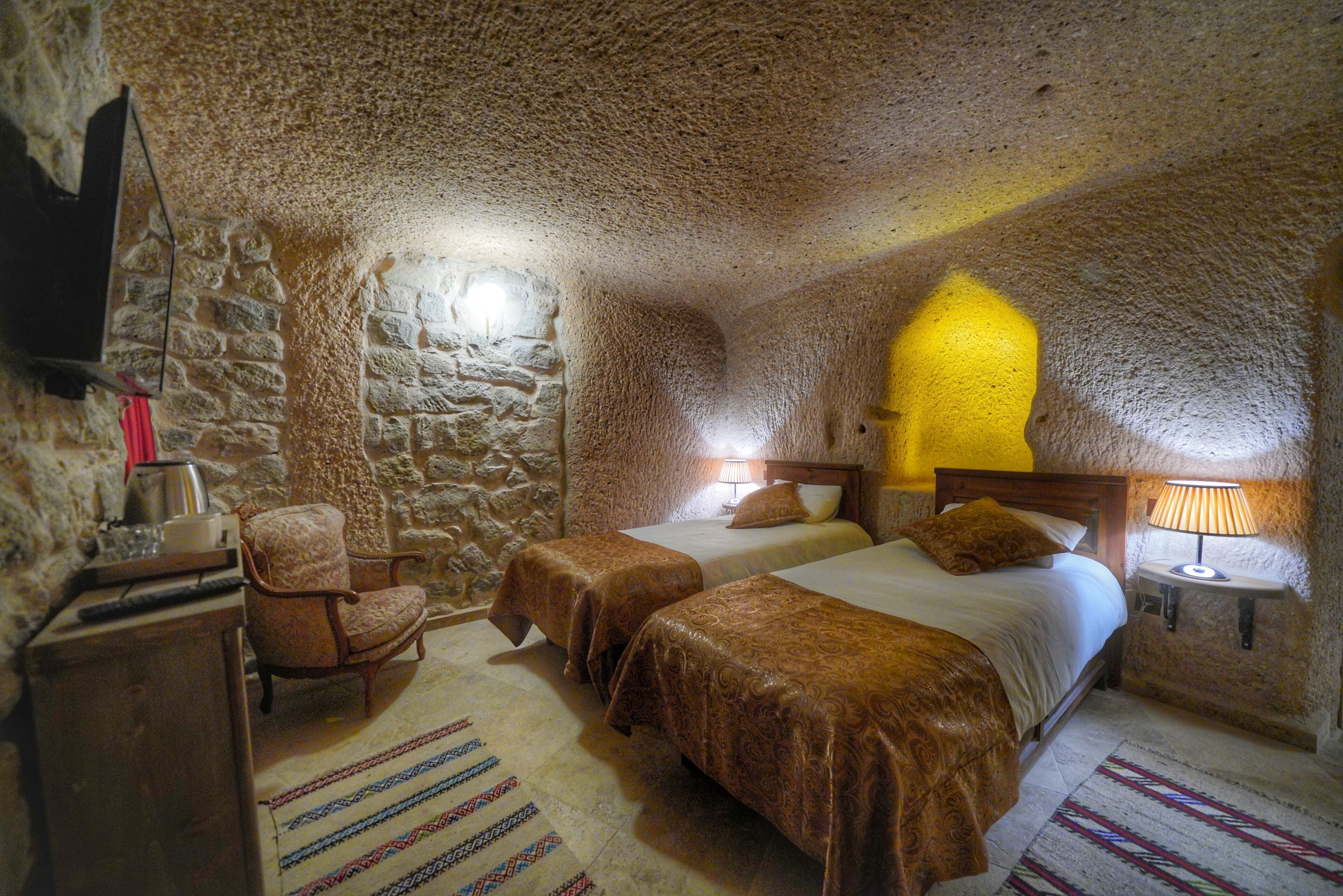 Takaev Cave Hotel