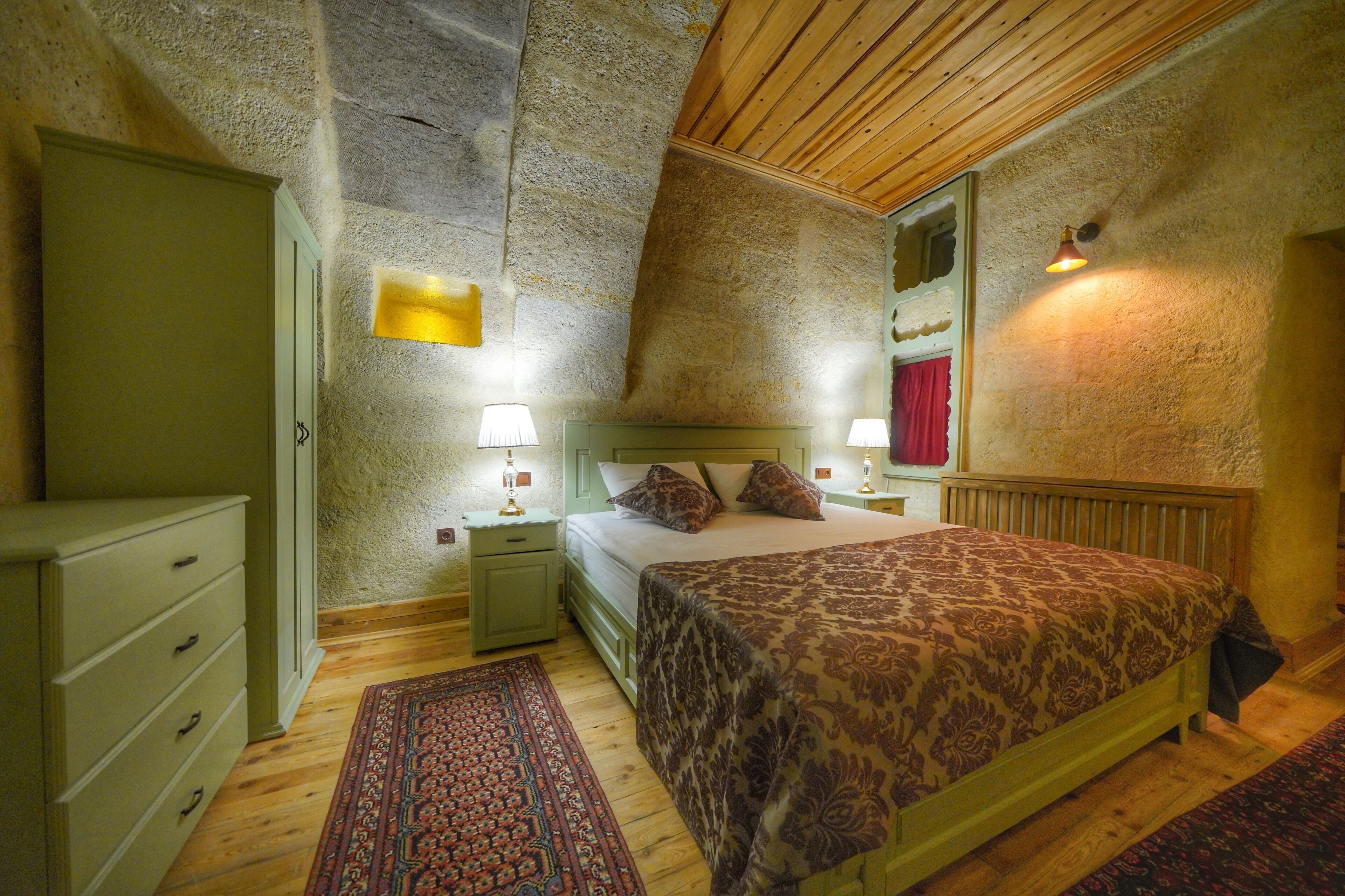 Takaev Cave Hotel