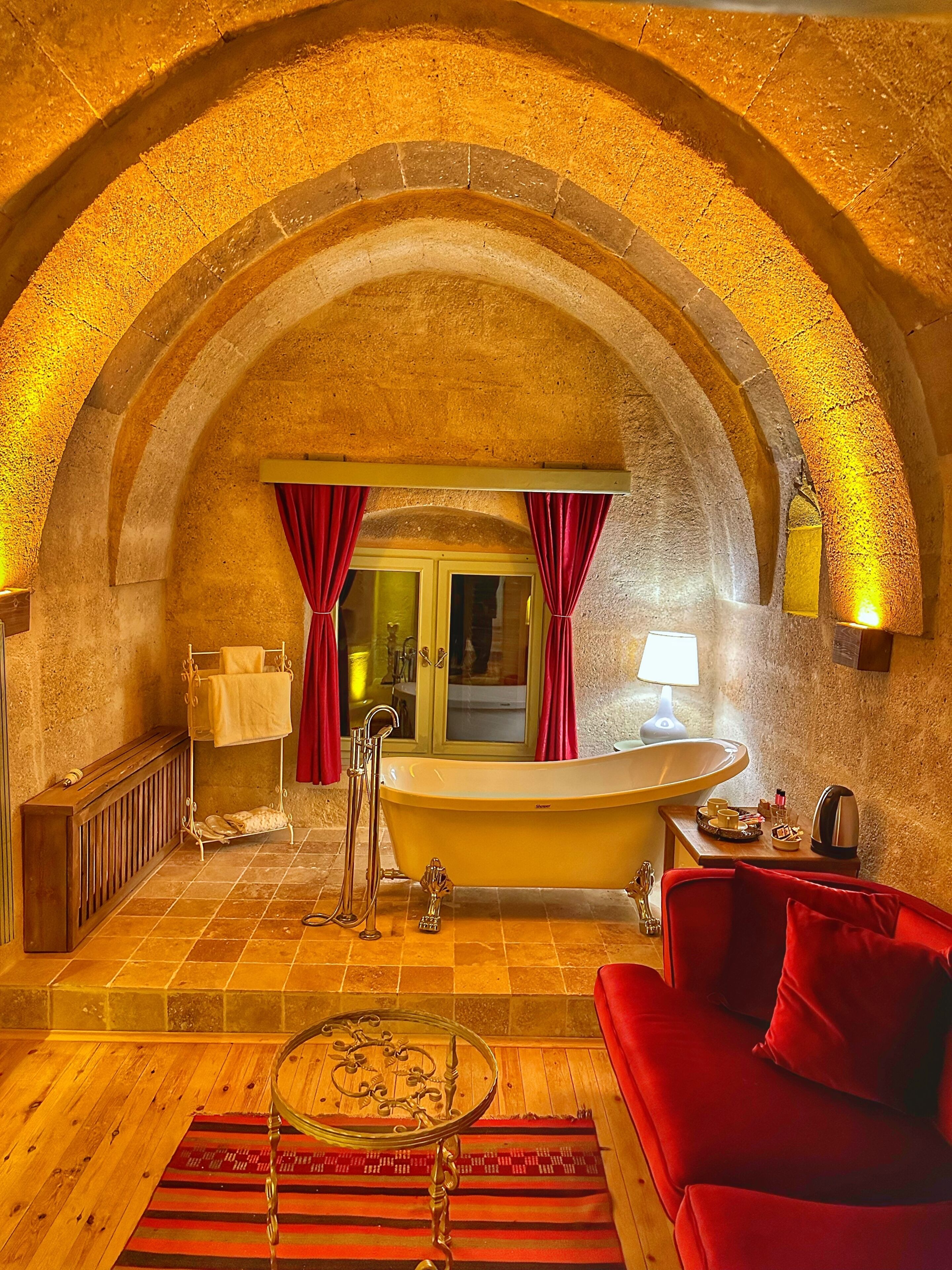 Takaev Cave Hotel