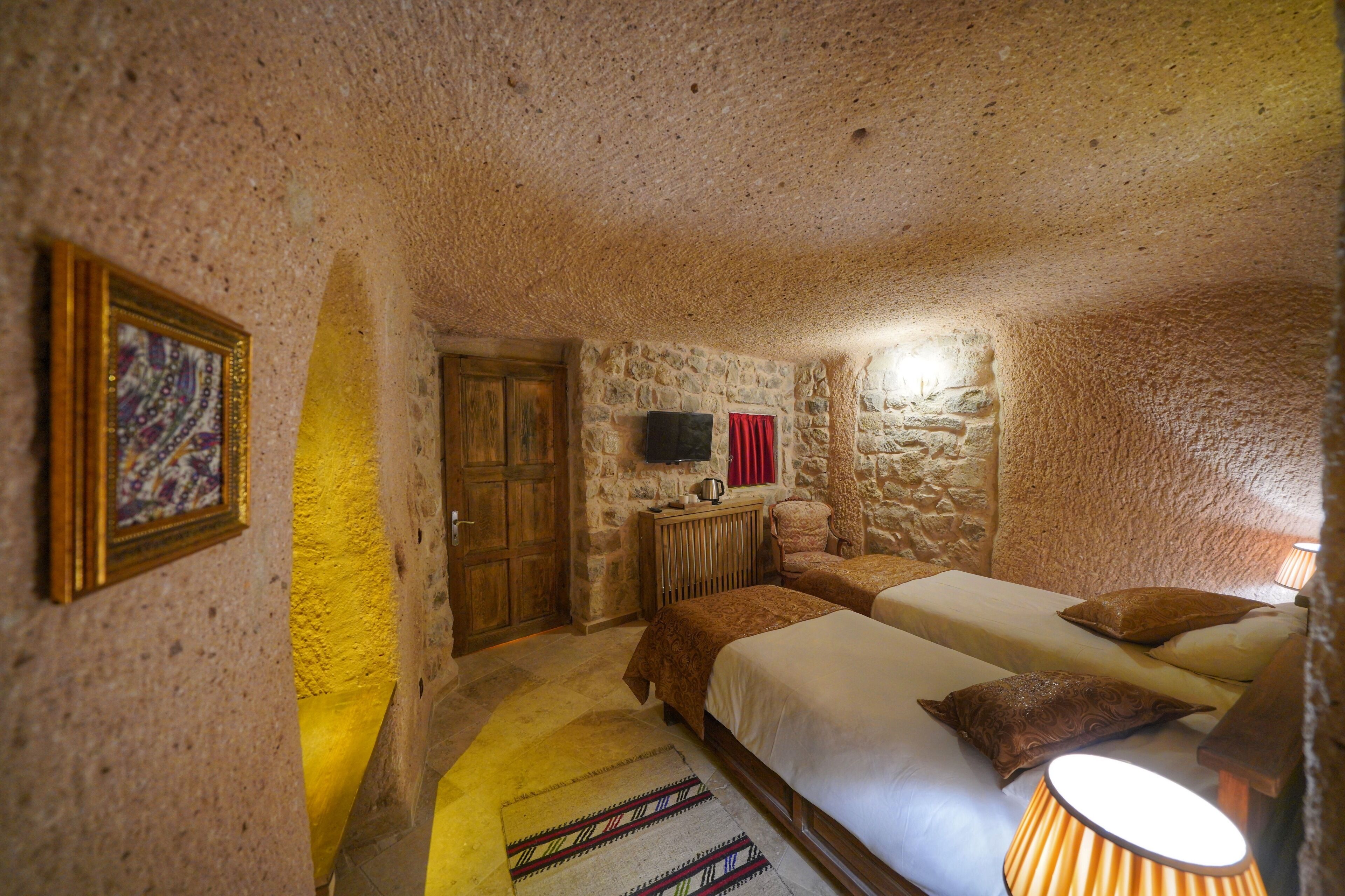 Takaev Cave Hotel