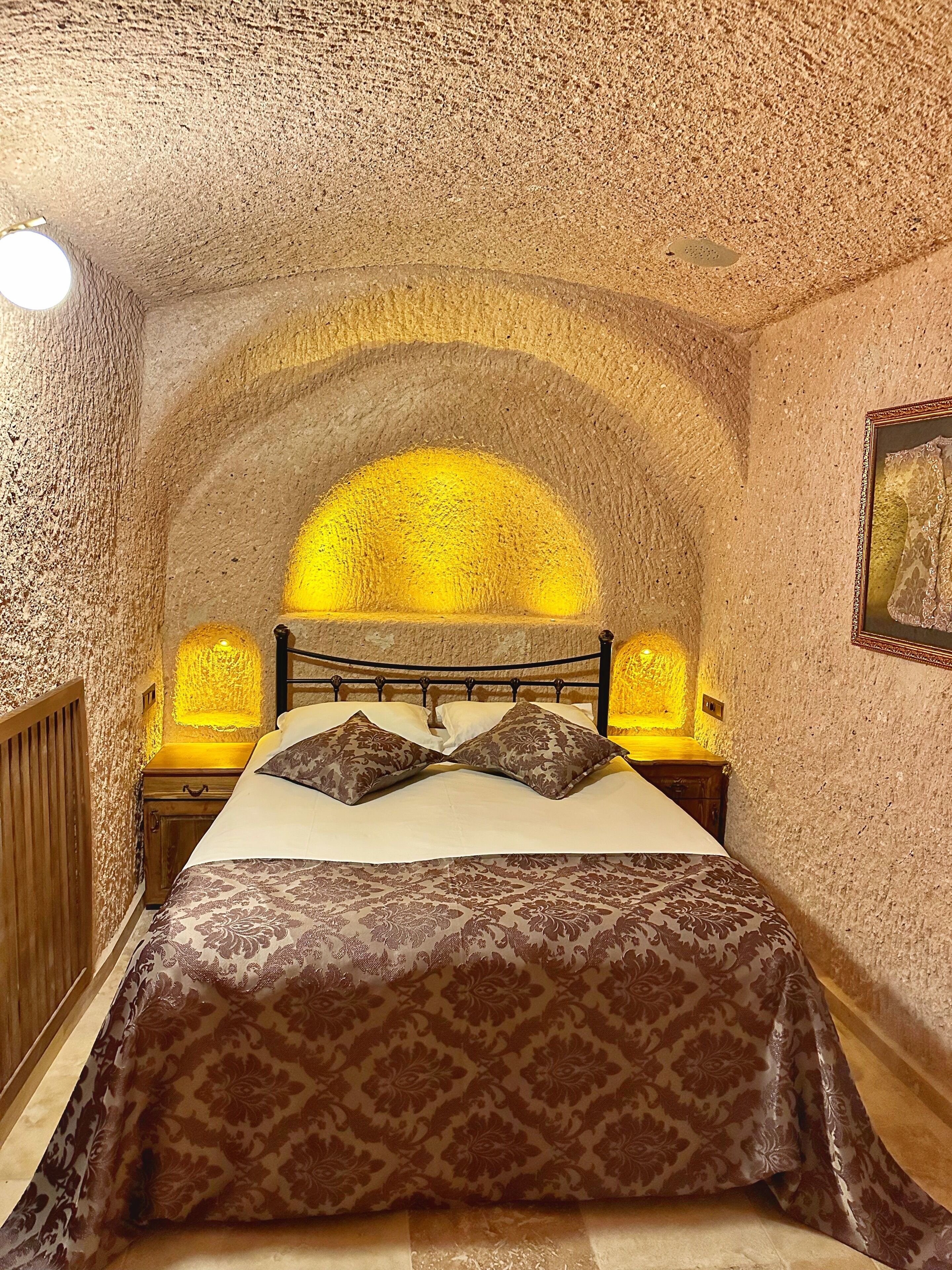 Takaev Cave Hotel