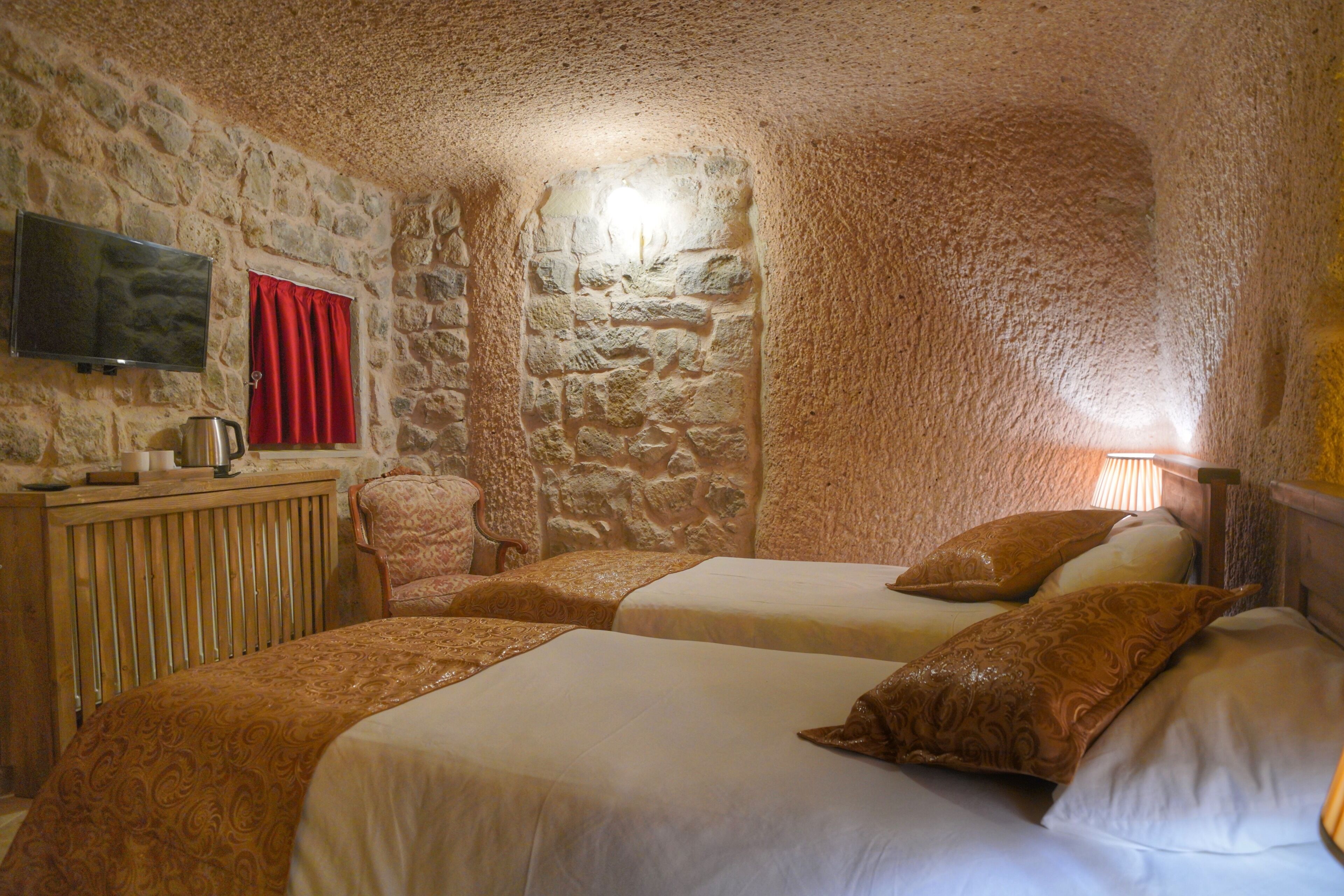 Takaev Cave Hotel