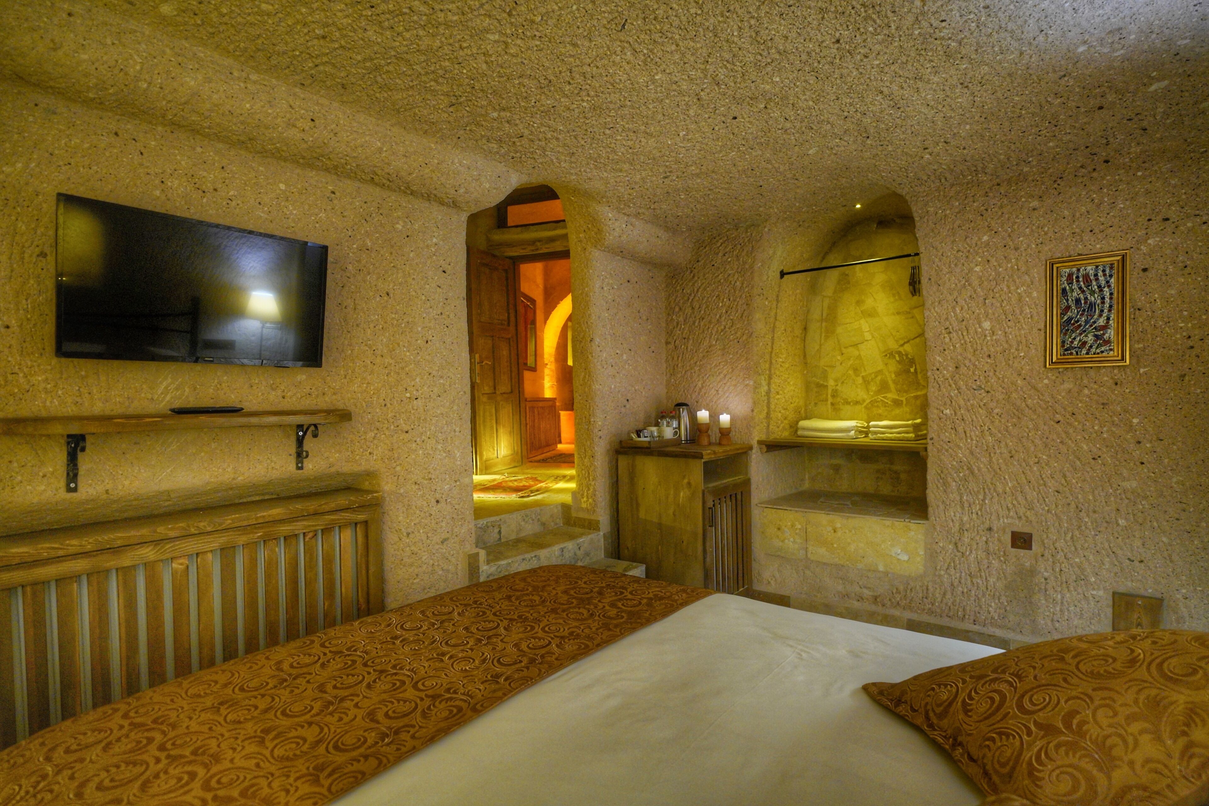 Takaev Cave Hotel