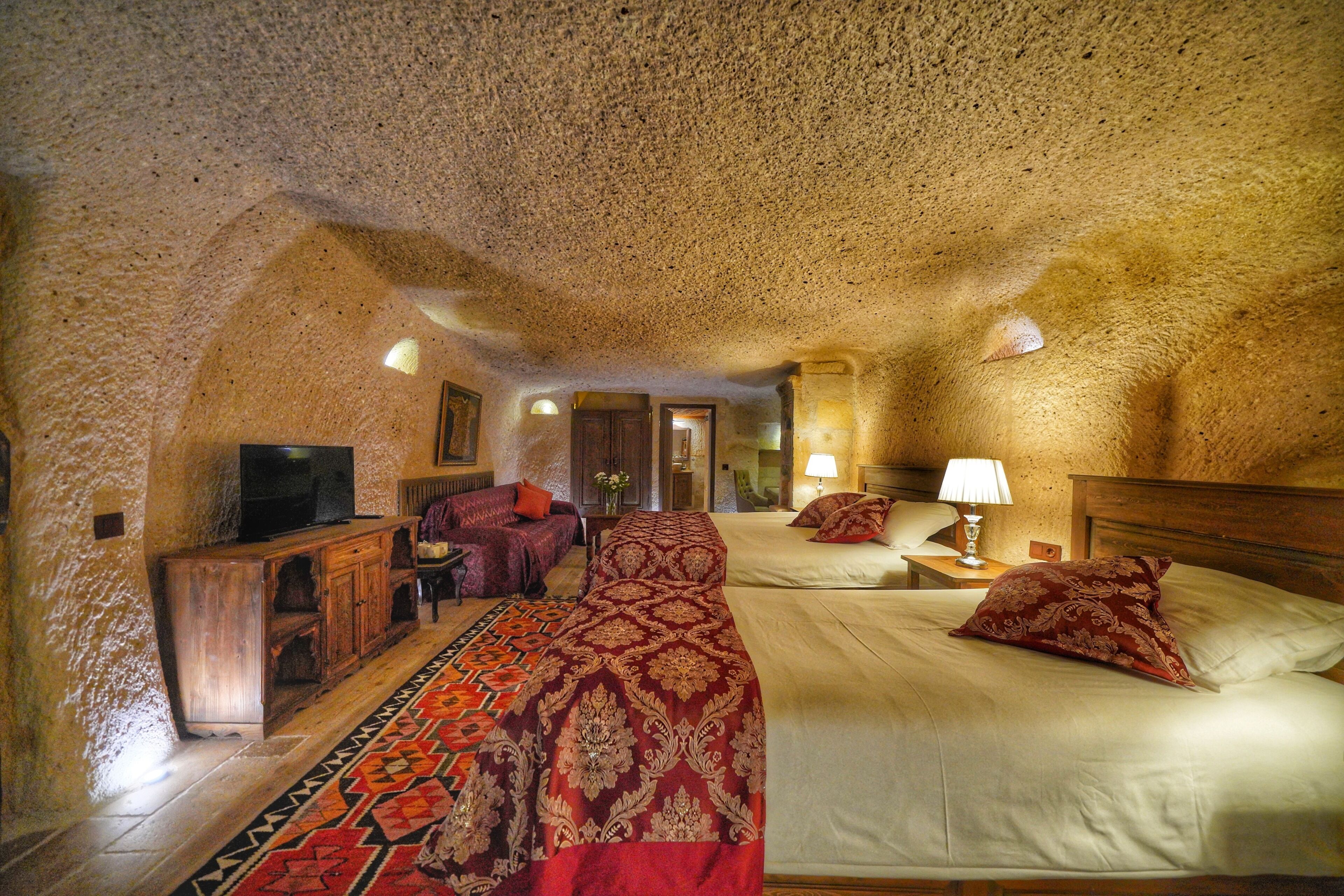 Takaev Cave Hotel