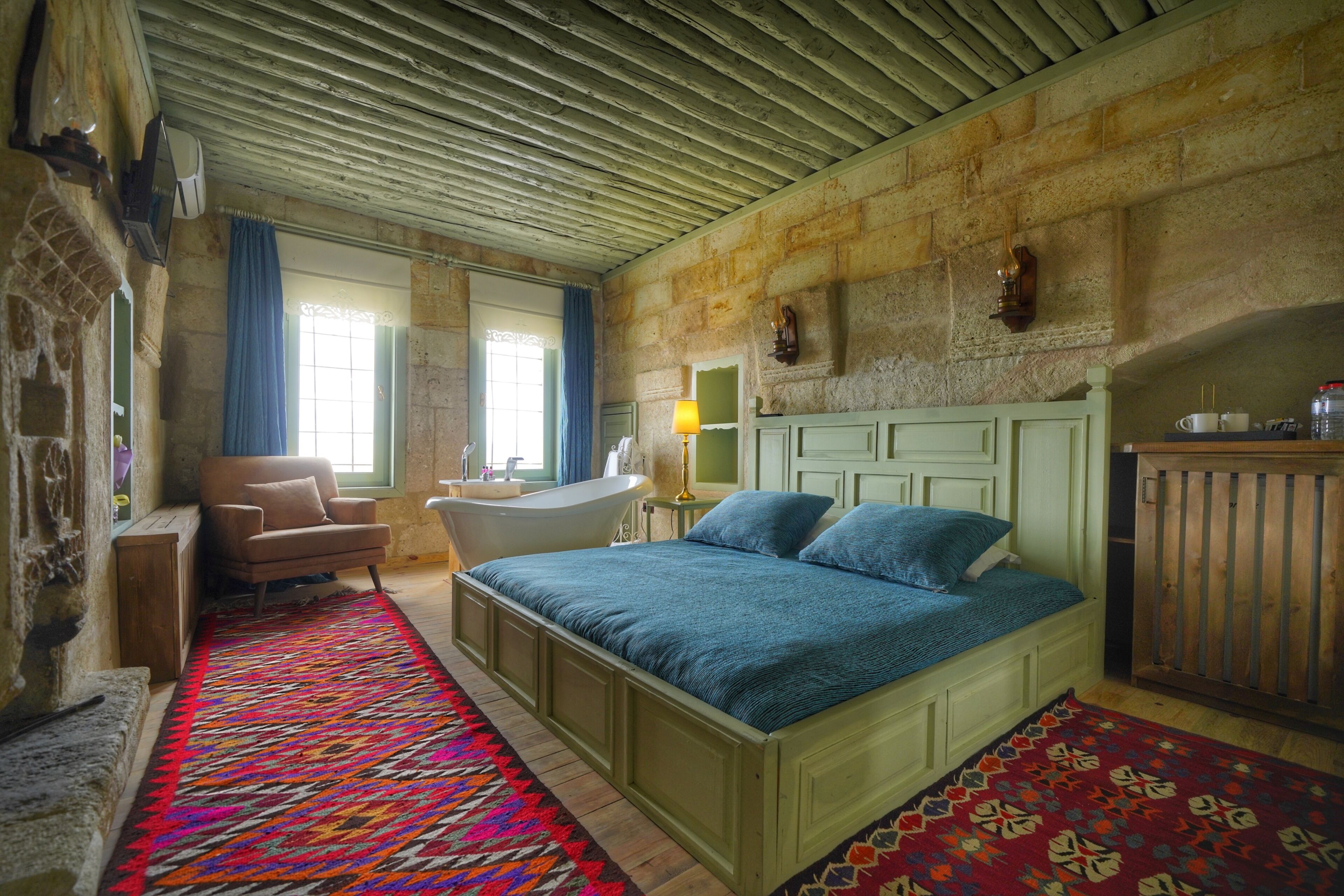 Takaev Cave Hotel