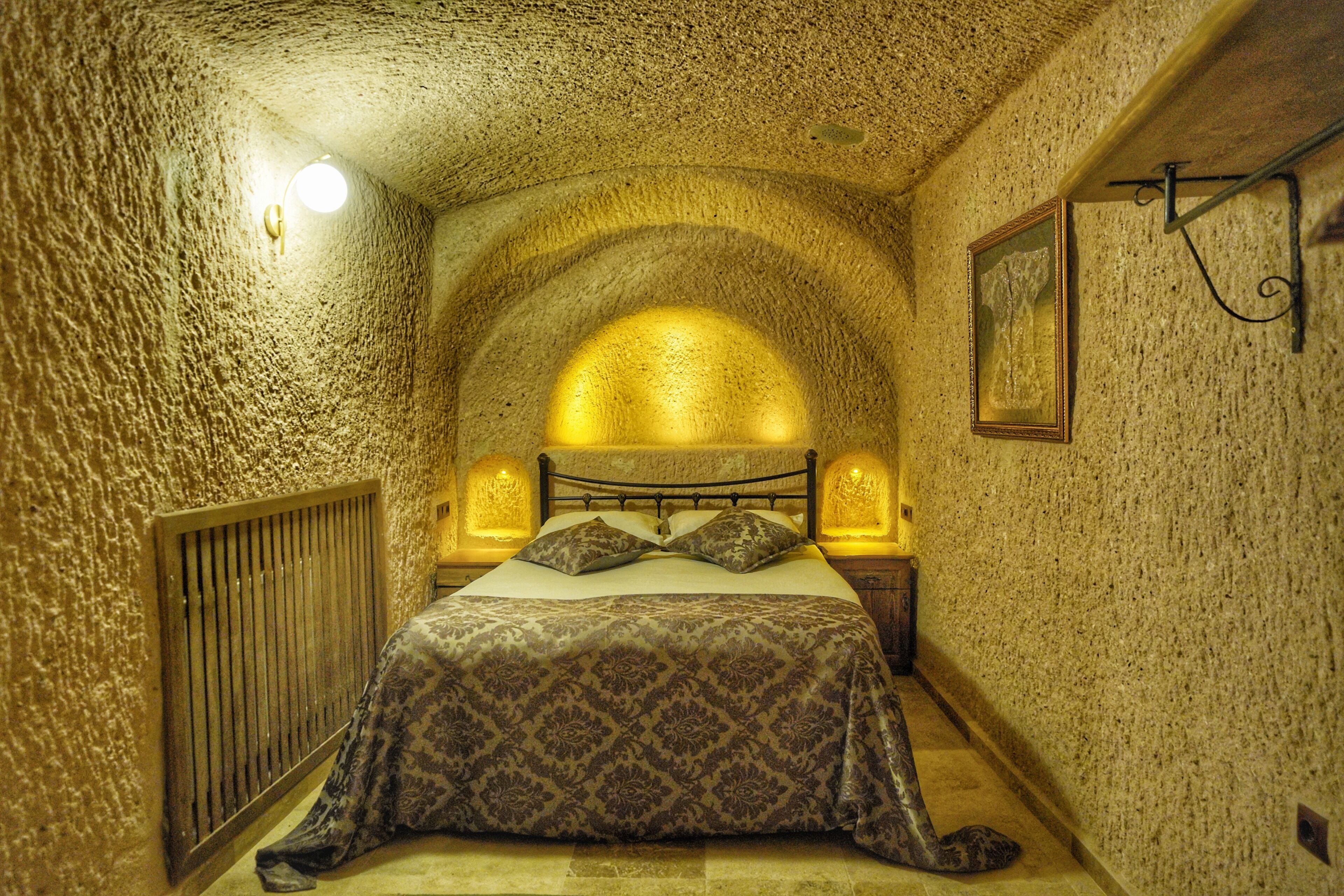 Takaev Cave Hotel