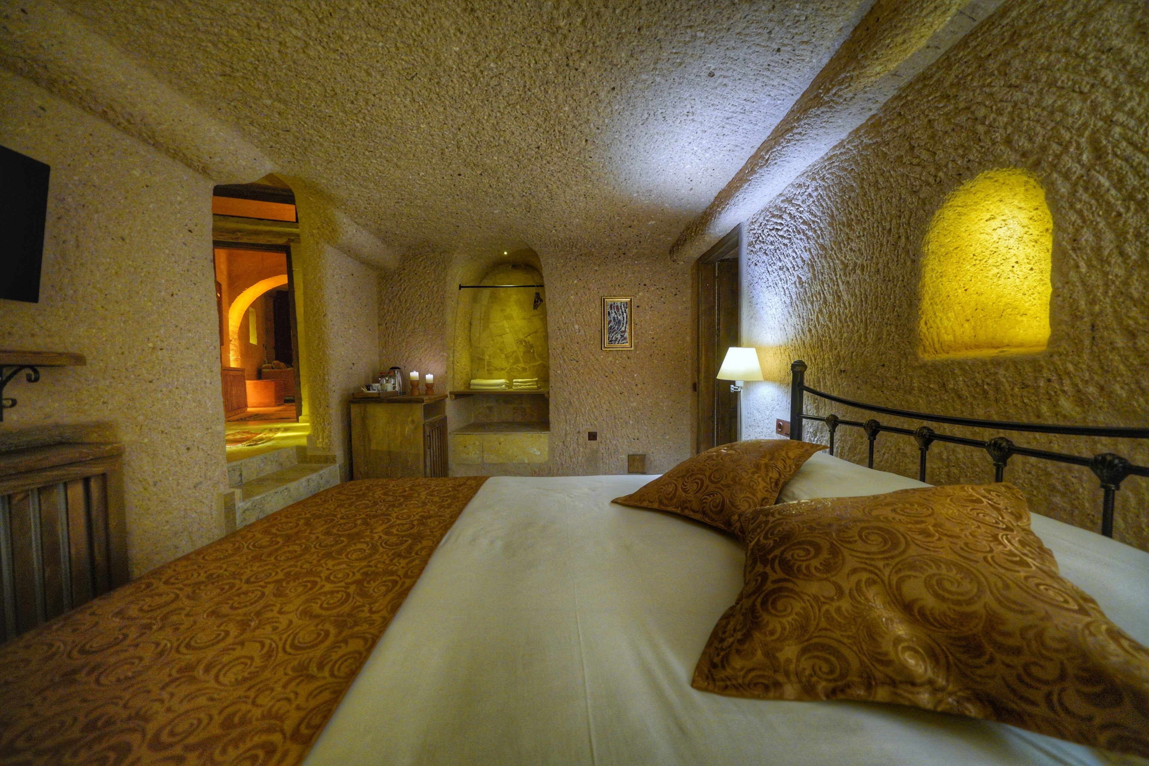 Takaev Cave Hotel