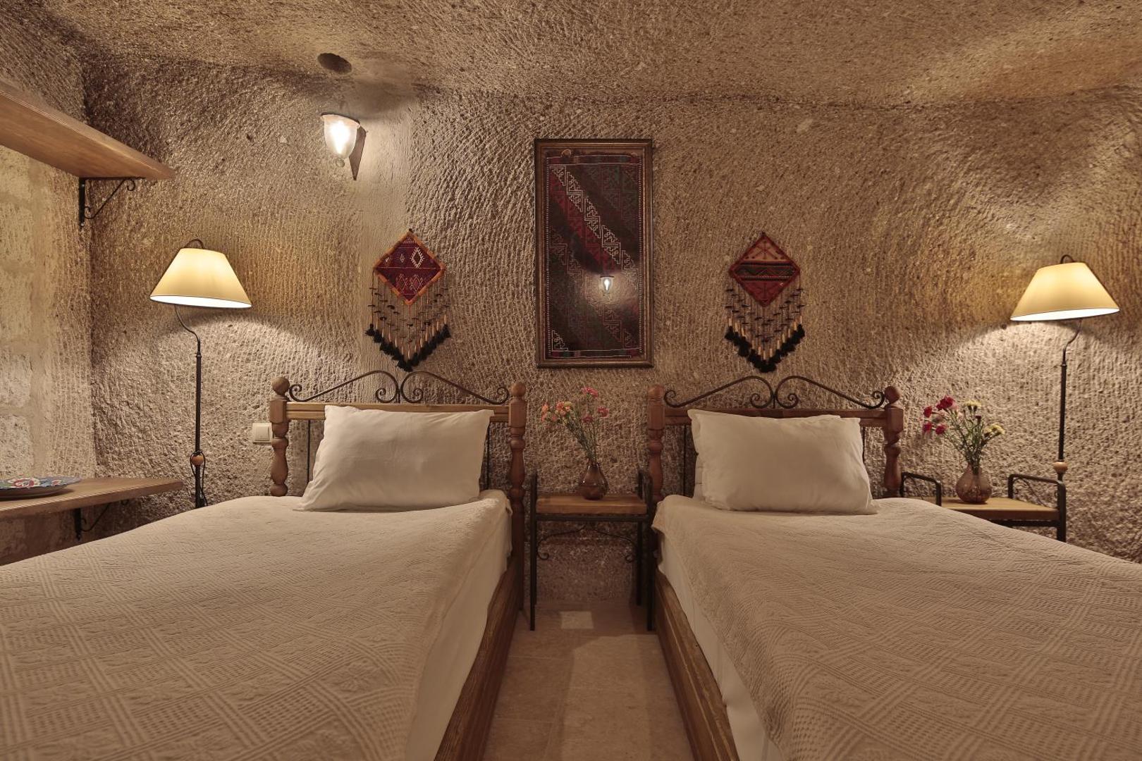 Tekkaya Cave Hotel